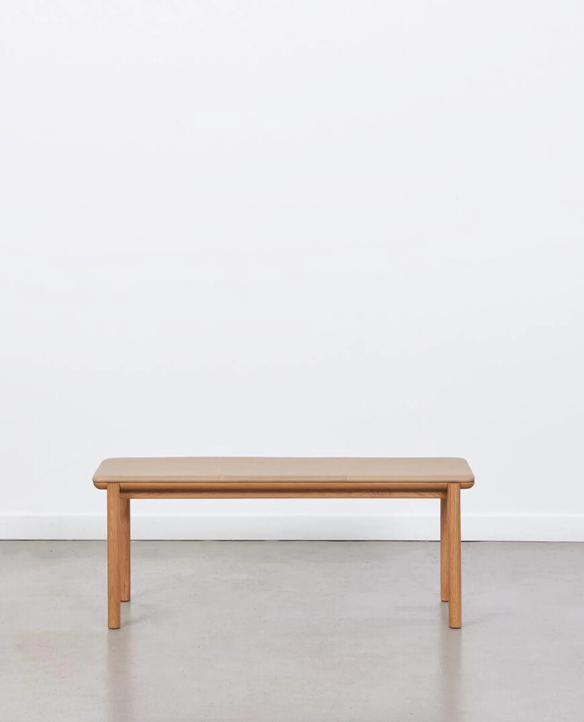 Folk bench - natural oak w montana desert leather