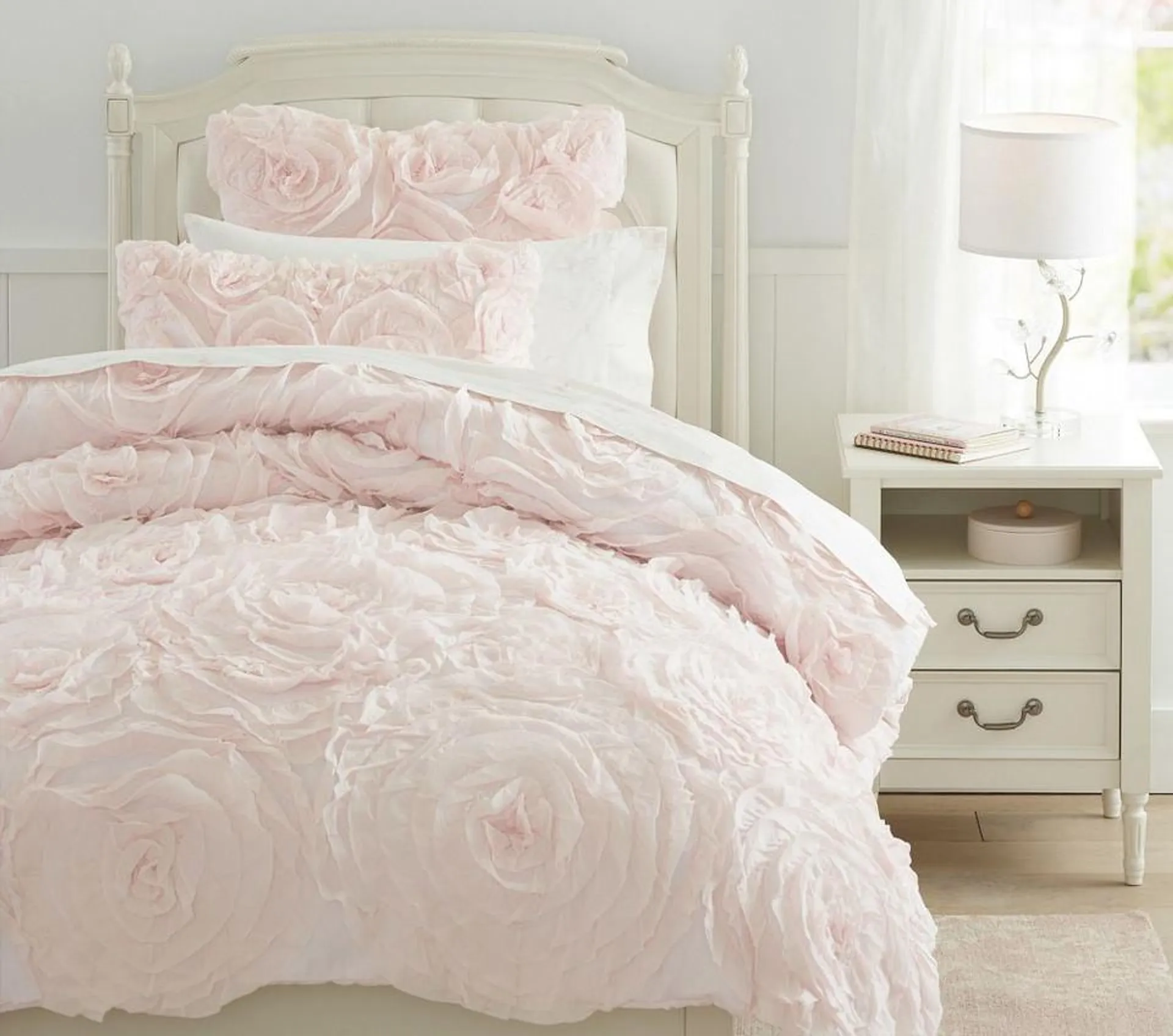 Monique Lhuillier Rosette Comforter & Pillowcases