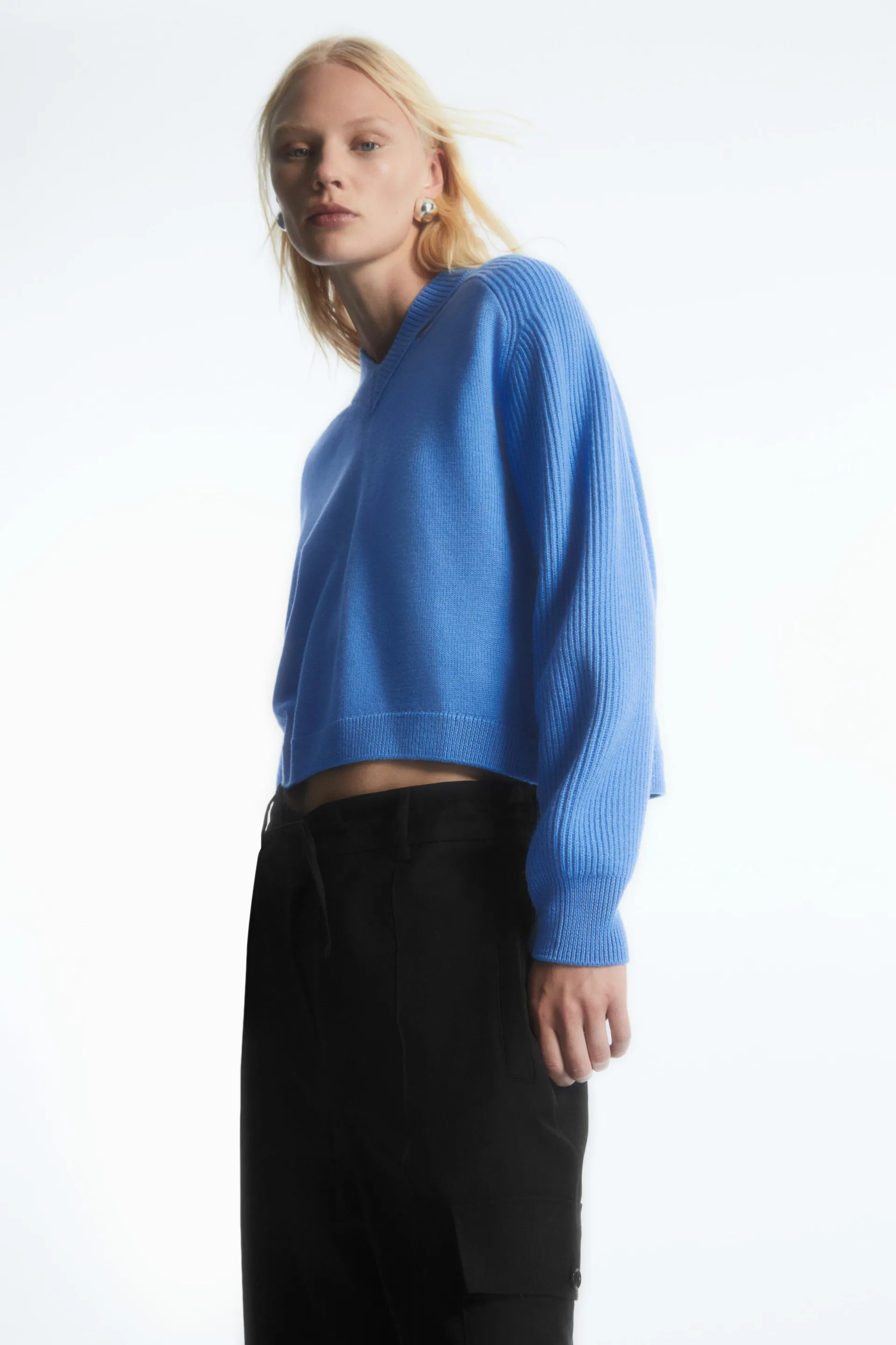 DECONSTRUCTED WOOL JUMPER