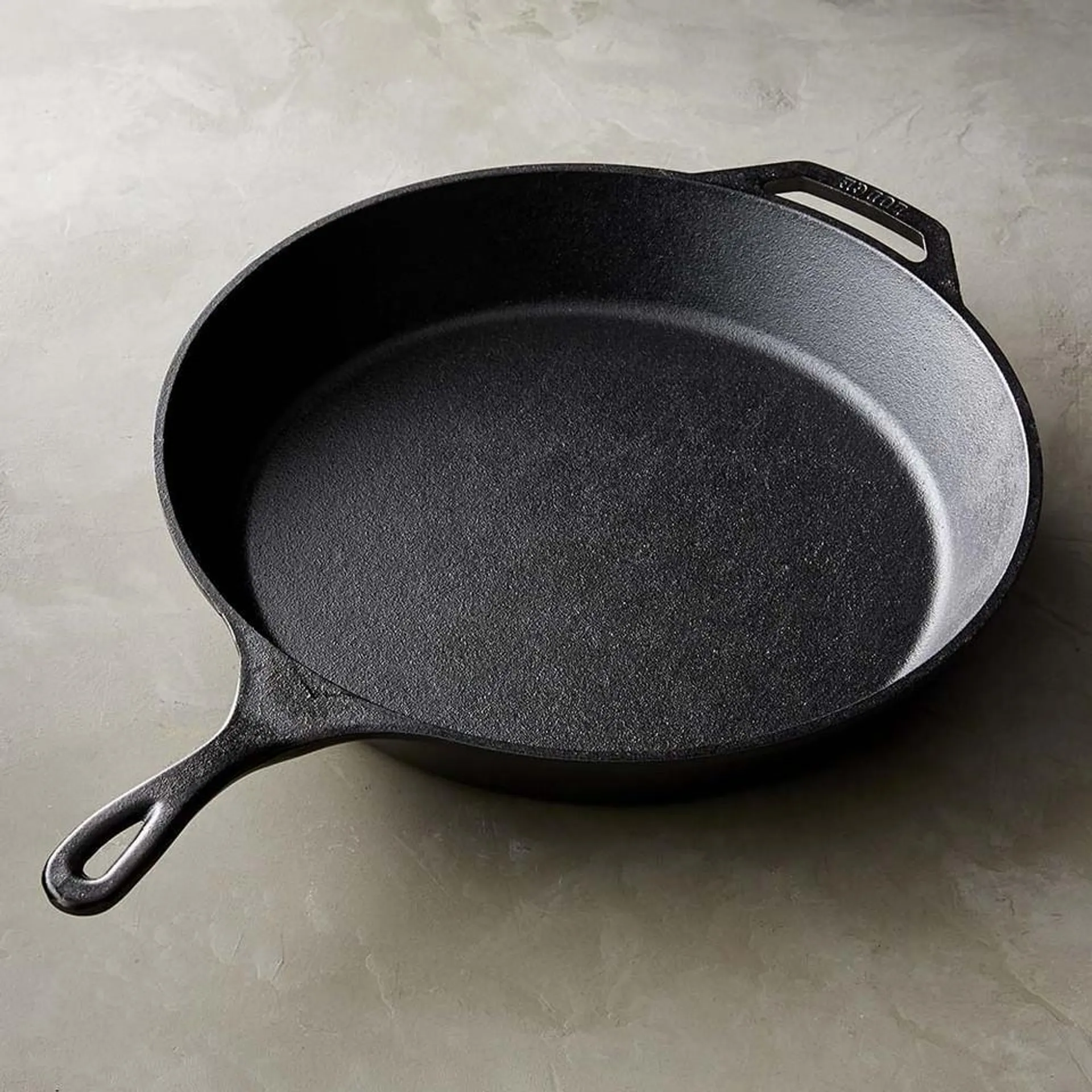 Lodge Round Cast-Iron Fry Pan