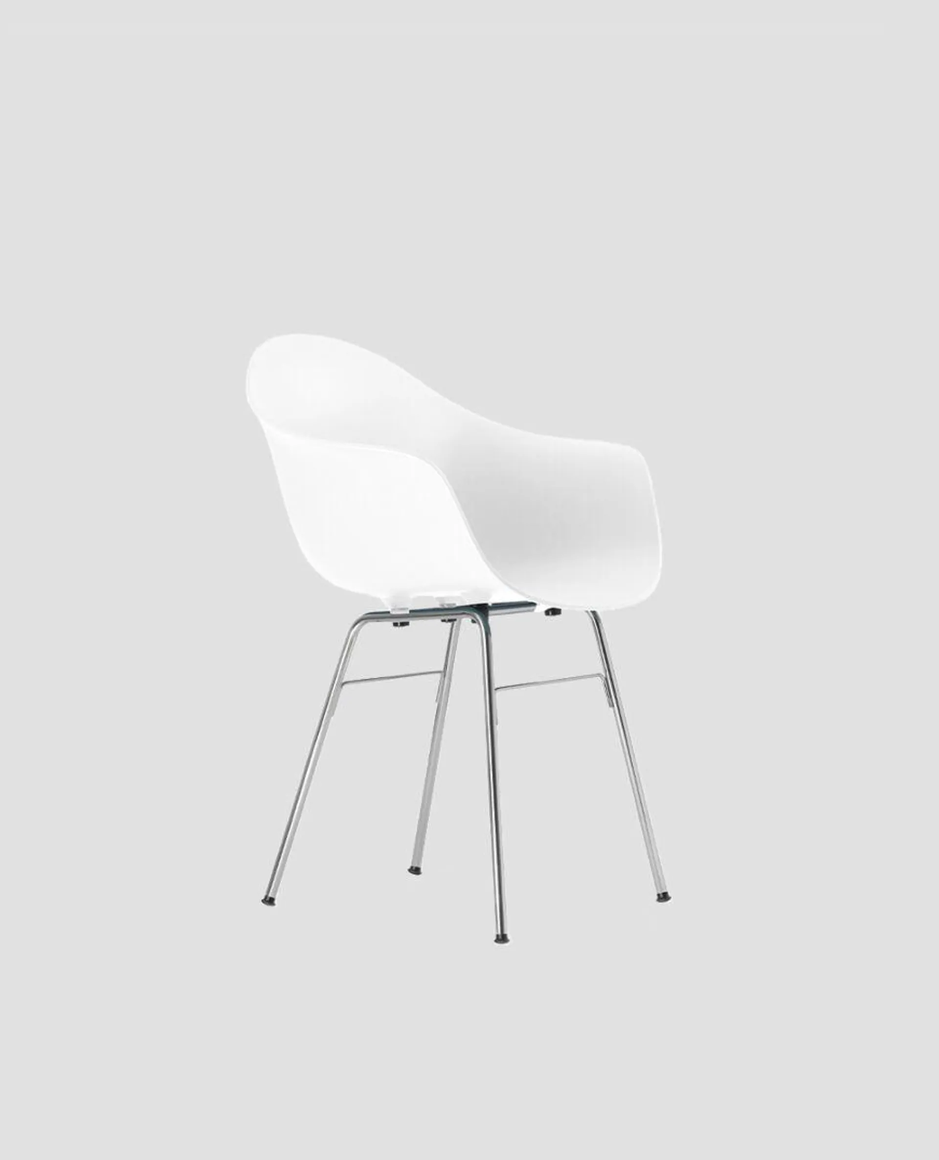 TA armchair white