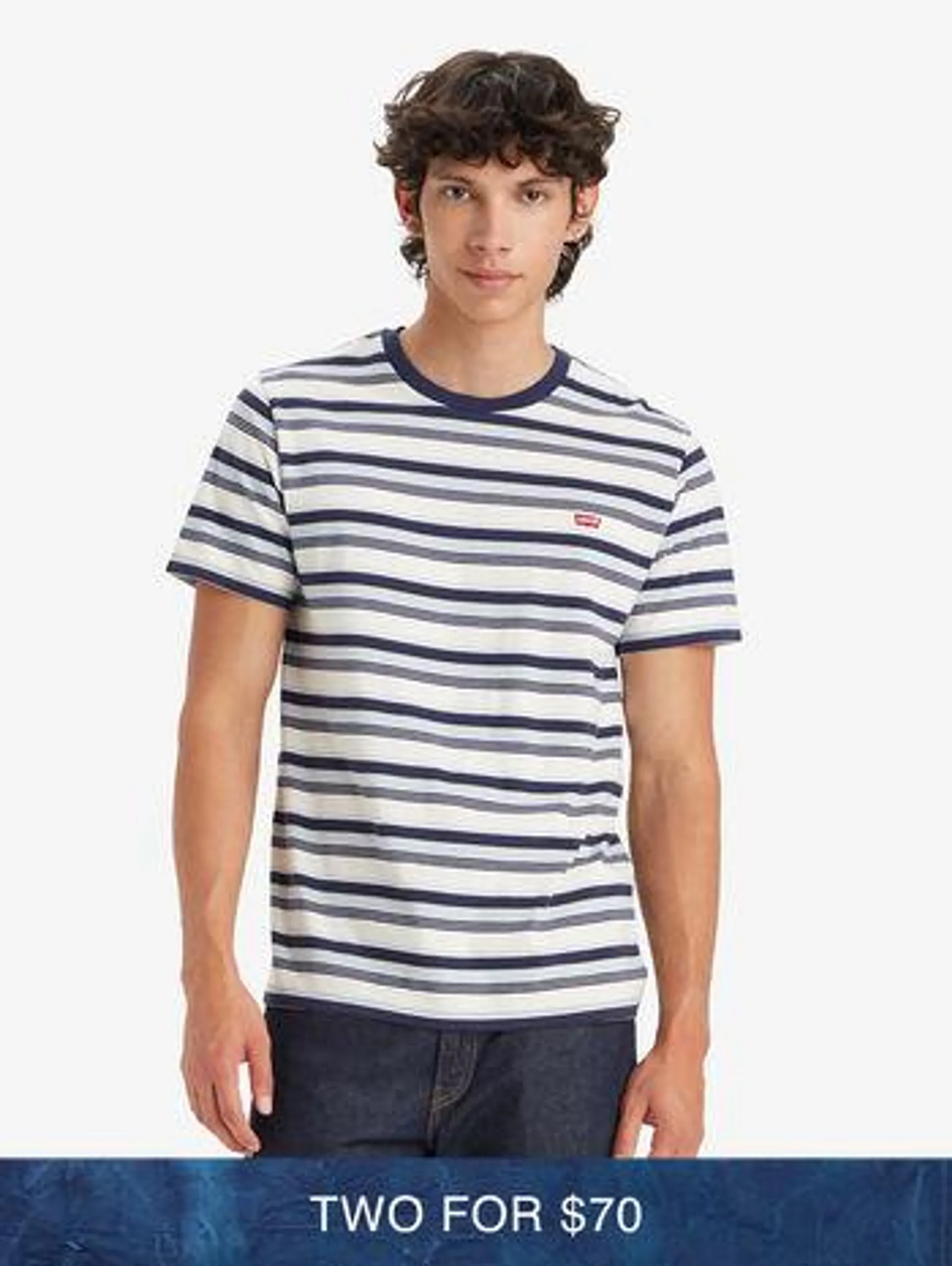 Levi's® Men's Short-Sleeve Classic Housemark T-Shirt