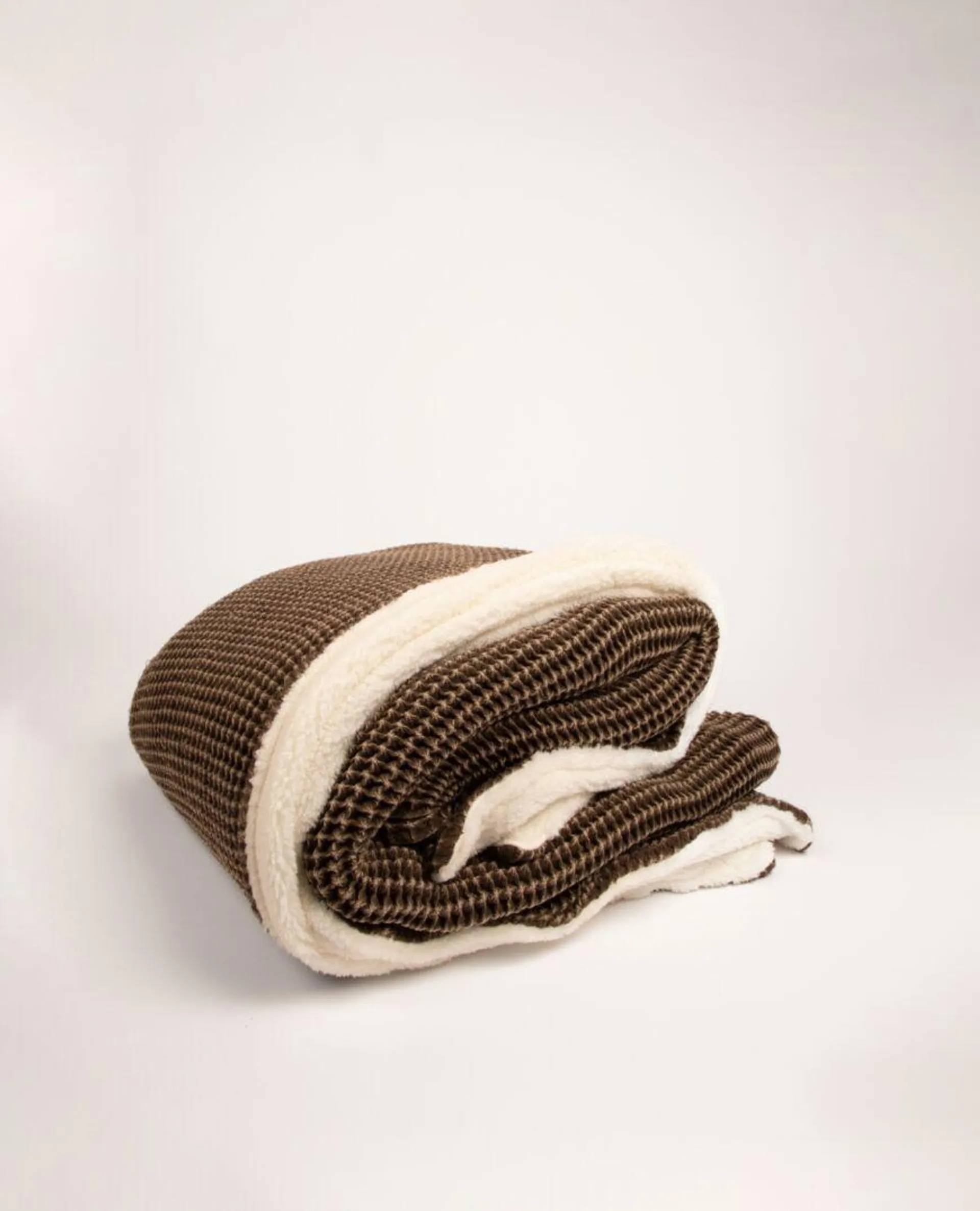 Claude waffle fleece throw - dark chocolate