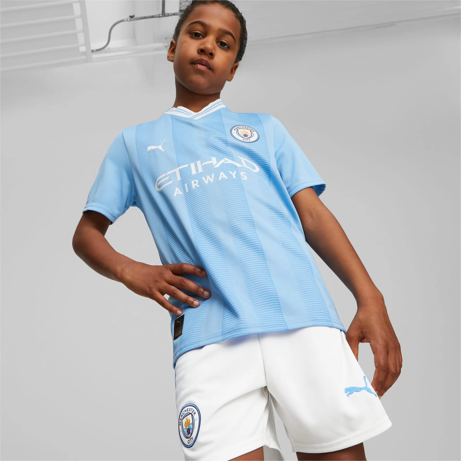 Manchester City 23/24 Home Jersey - Youth 8-16 years