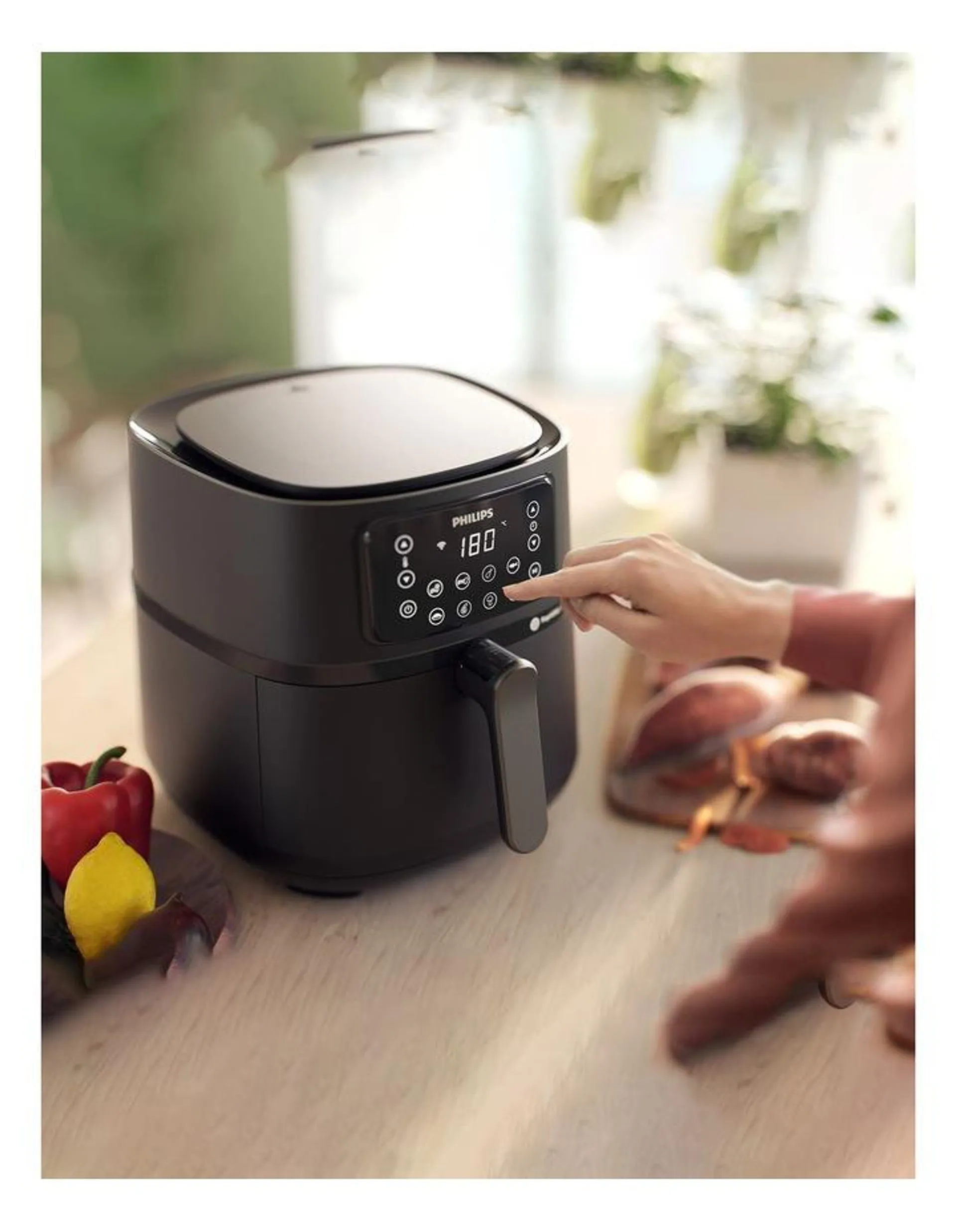 5000S Connected Air Fryer in Black XXL HD9285/90