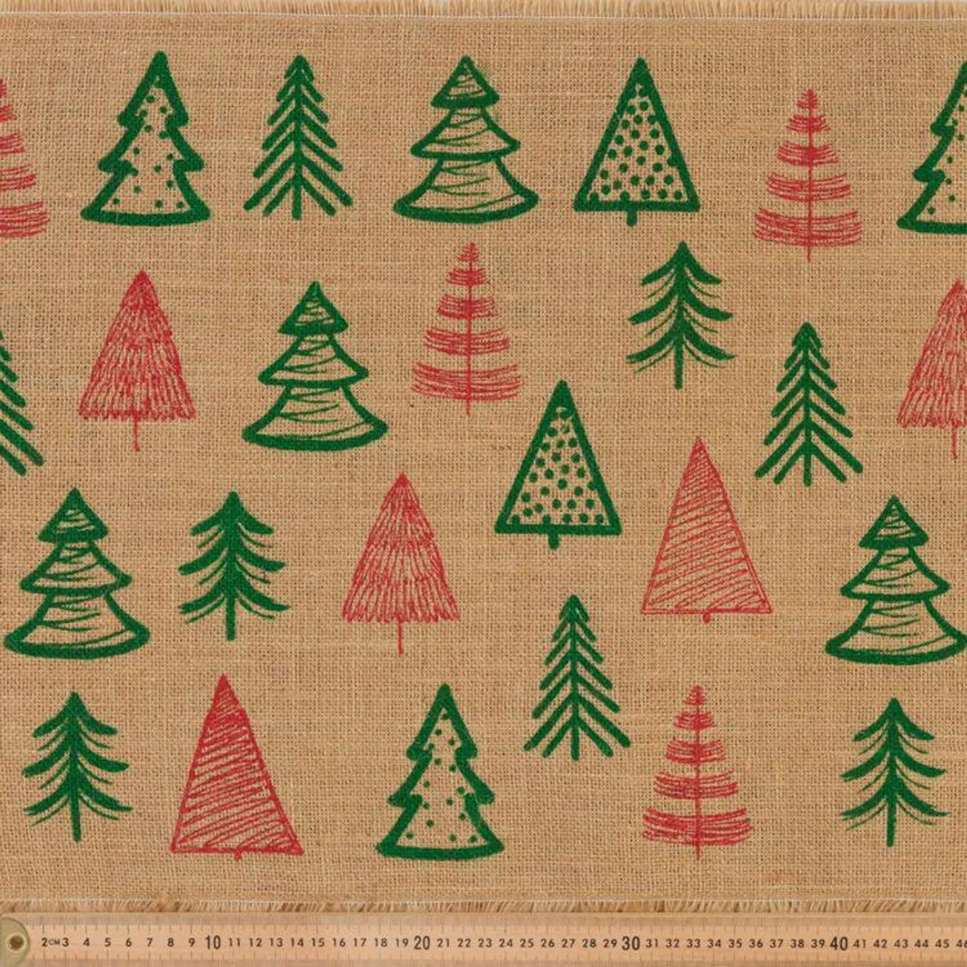 Christmas Trees 40 cm Runner Hessian Fabric Red & Green 40 cm