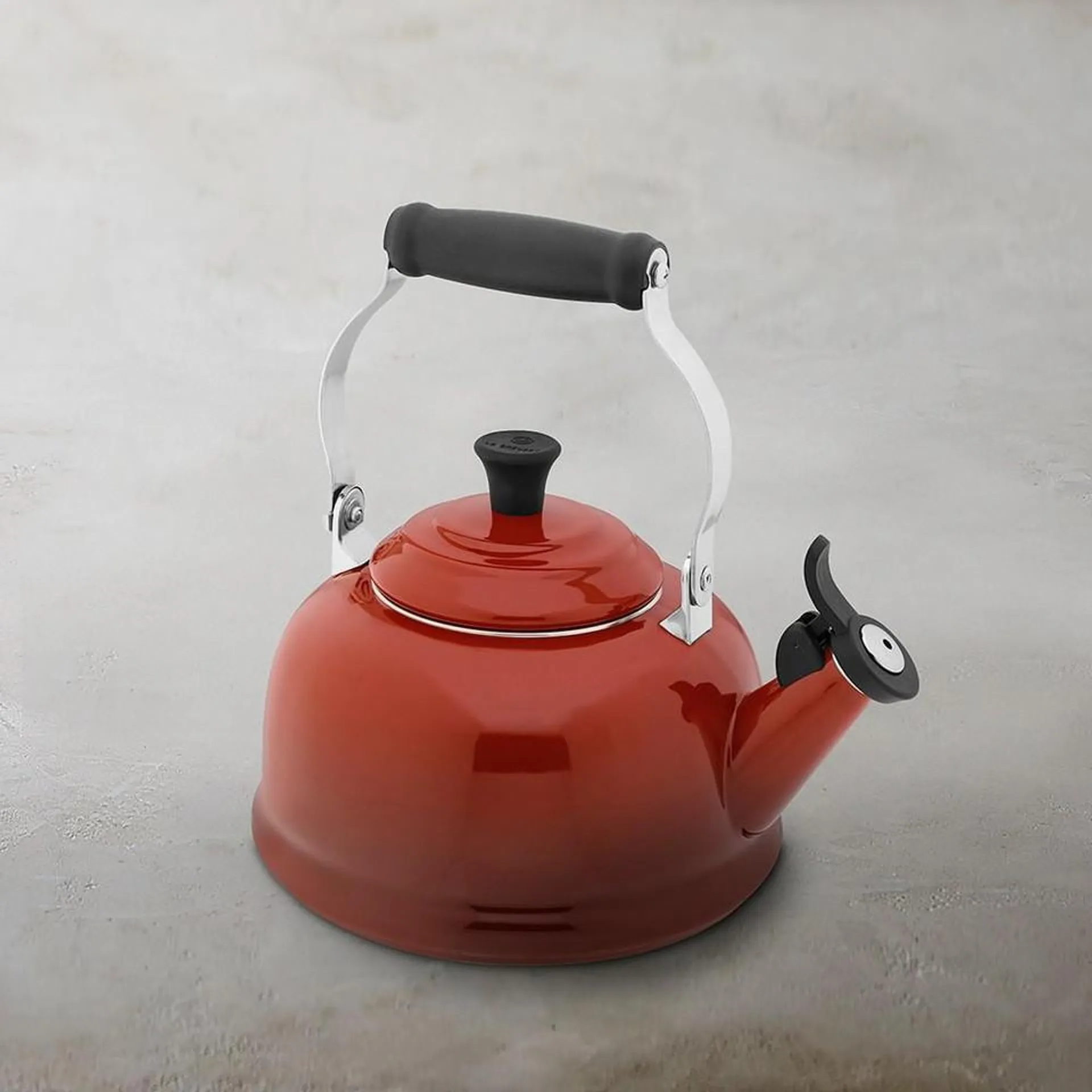 Le Creuset Classic Tea Kettle