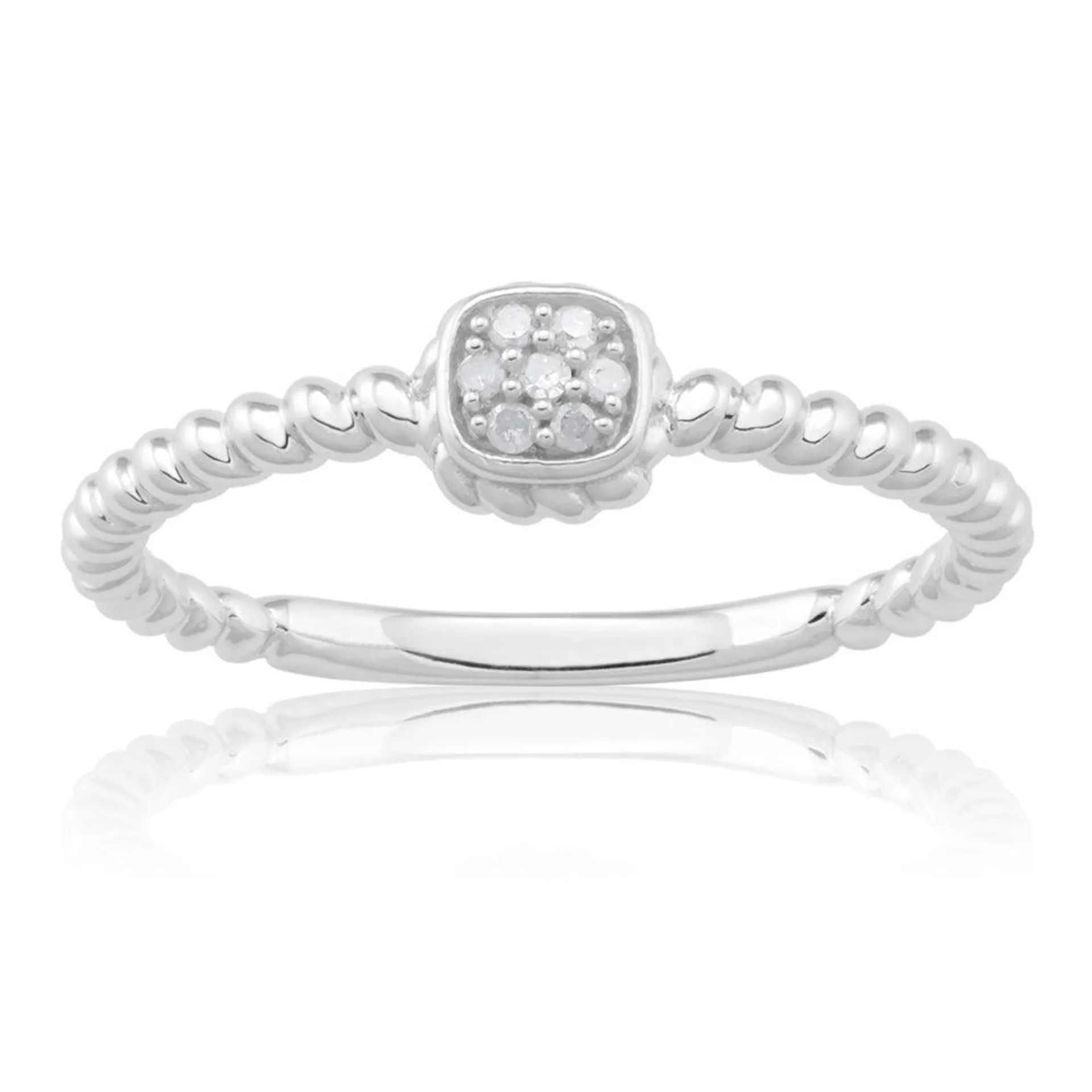 Sterling Silver 0.03 Carat Diamond Ring with 7 Brilliant Cut Diamonds