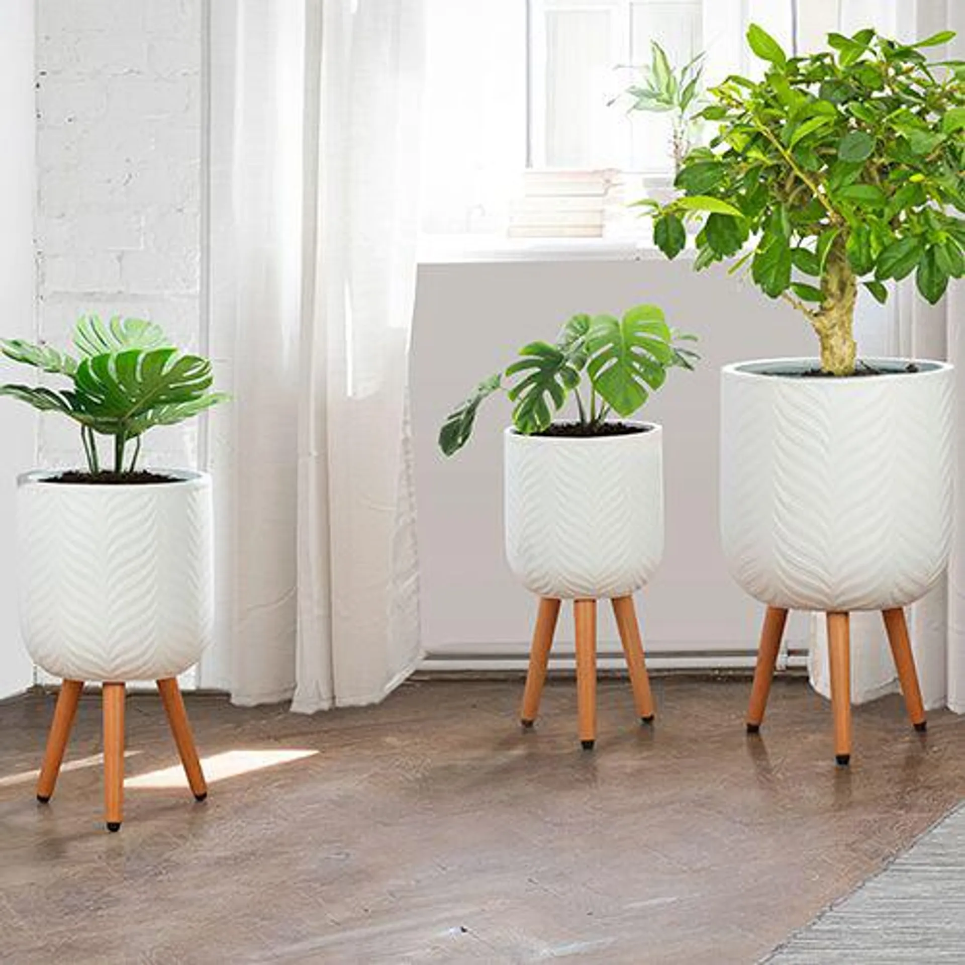 Textured Tripod Pots with Detachable Legs