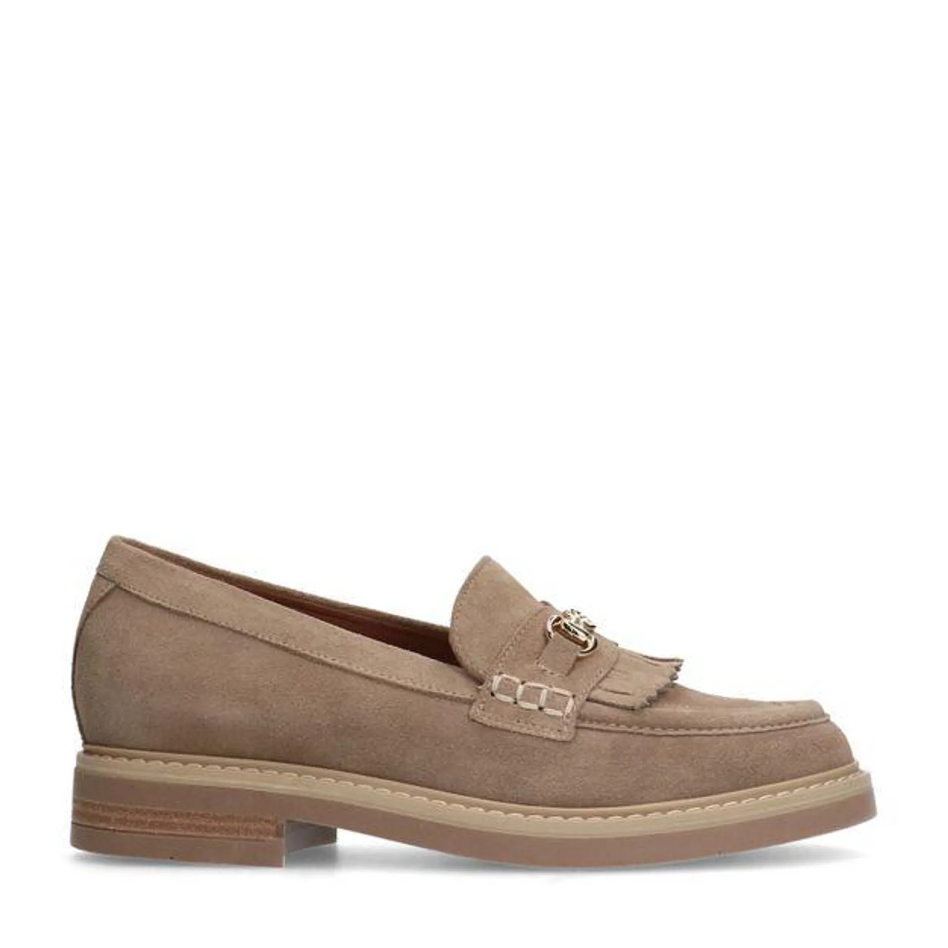 Beige suède loafers met goudkleurig detail