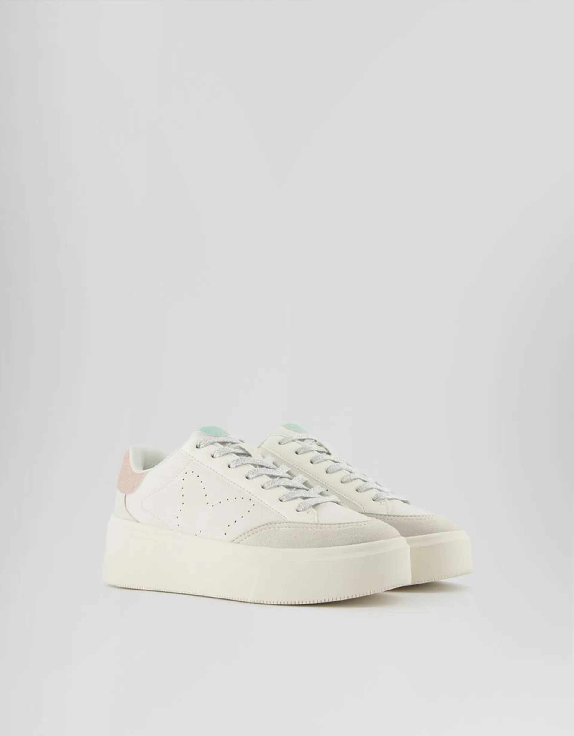 Sneakers met gegraveerde dierenprint en glitterdetail