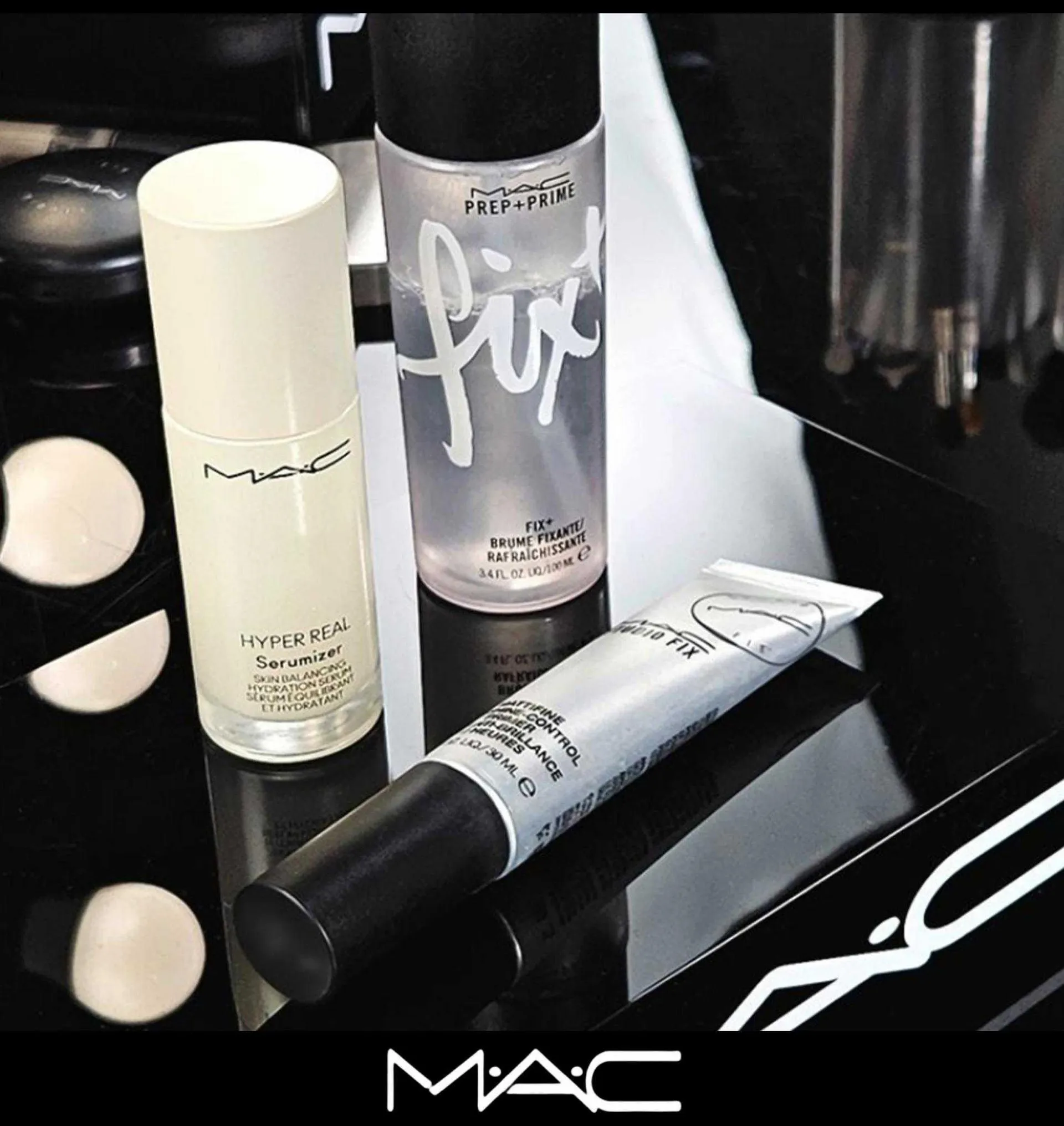 MAC Cosmetics Folder - 8