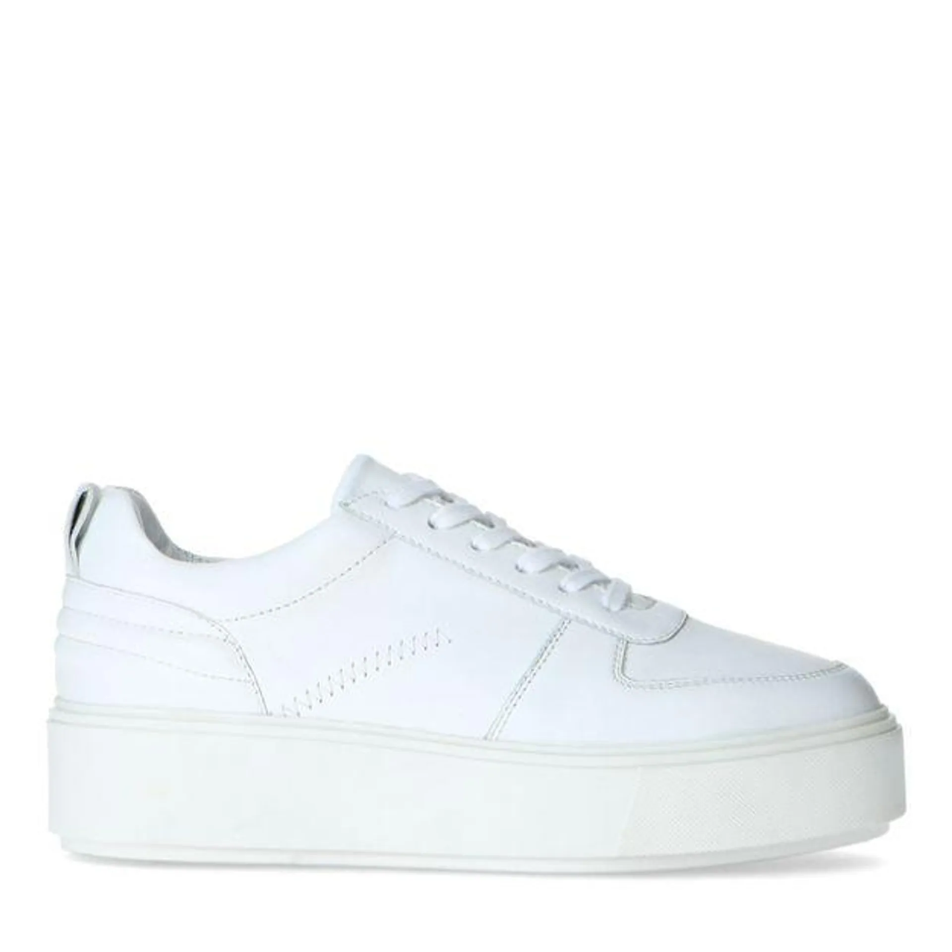 Witte sneakers met plateauzool