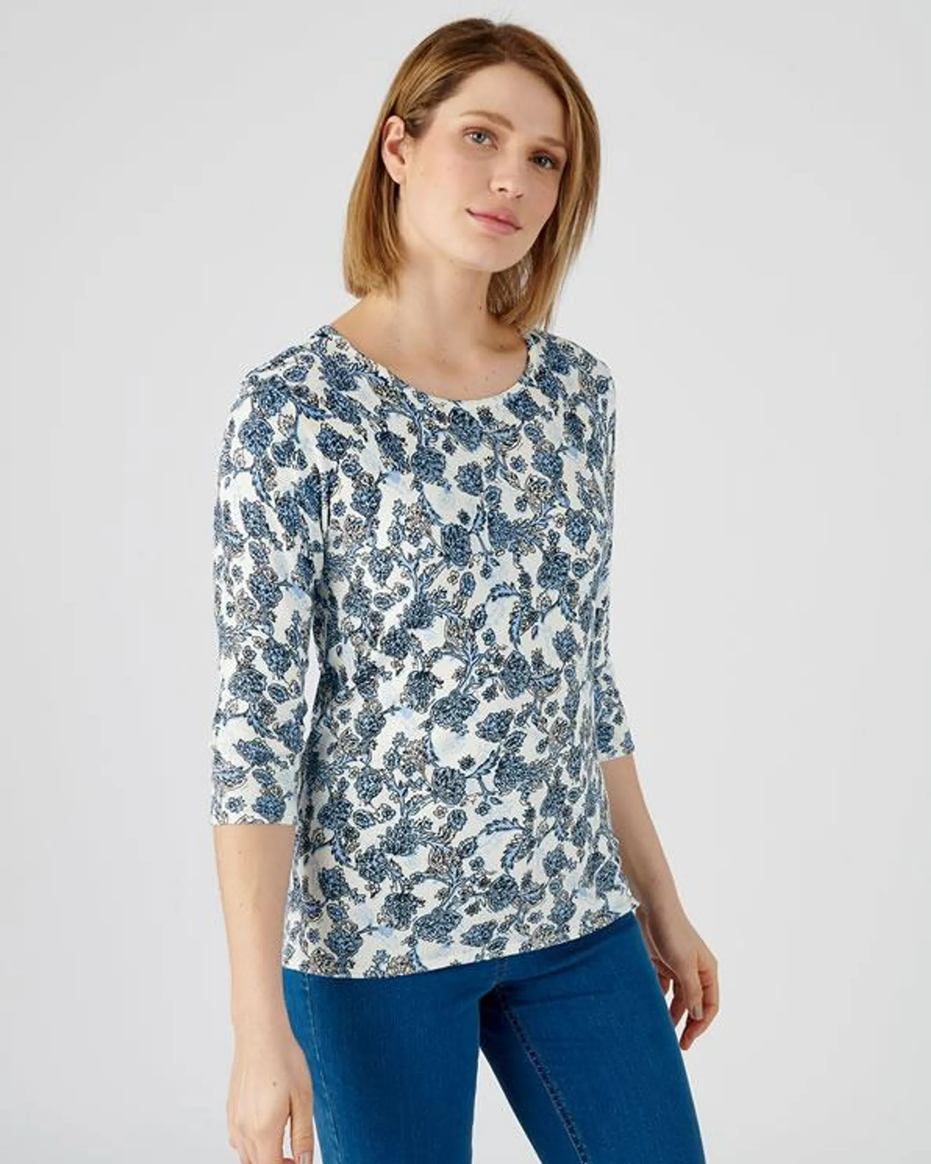 Pull in fijn tricot met 3/4-mouwen