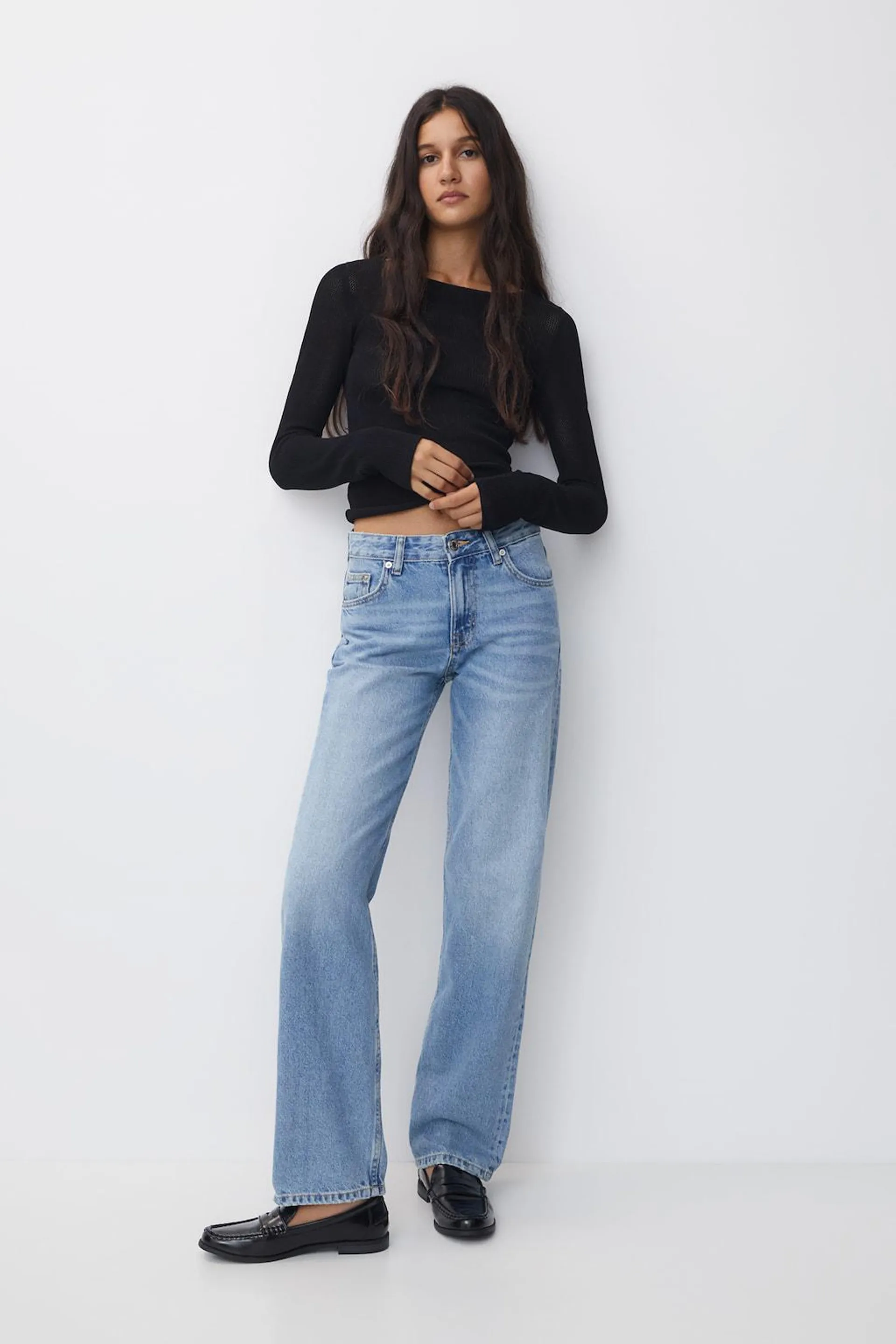 RECHT MODEL JEANS MET HALFHOGE TAILLE