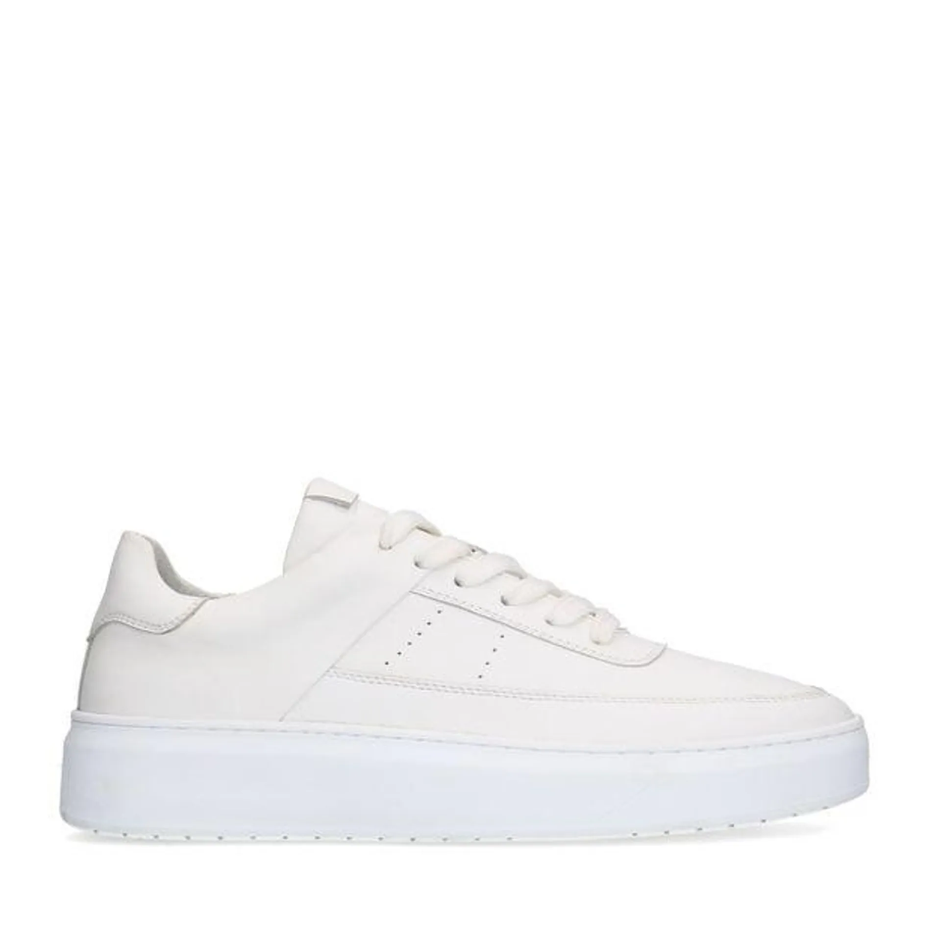 Witte leren sneakers