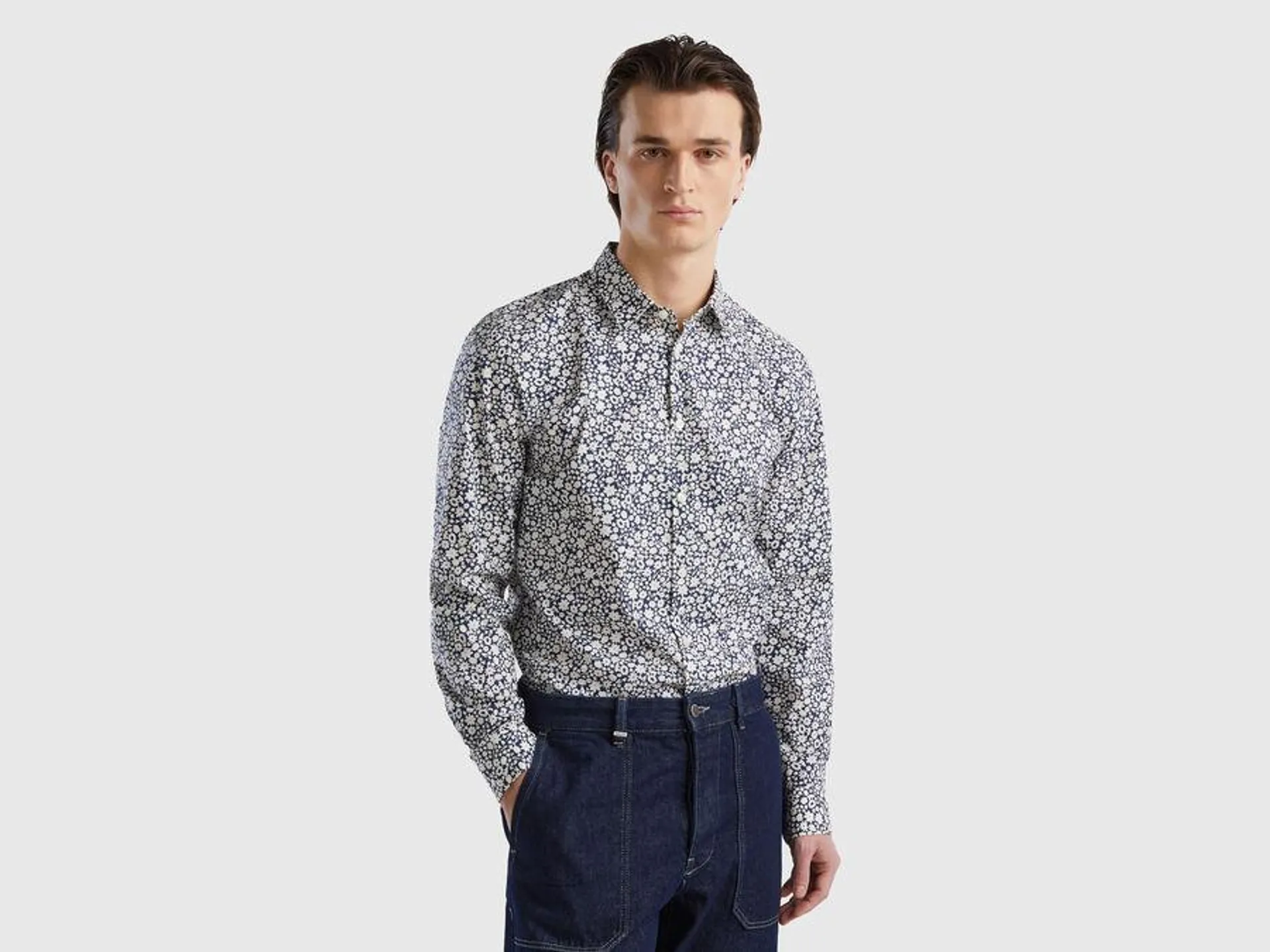 Slim fit floral shirt