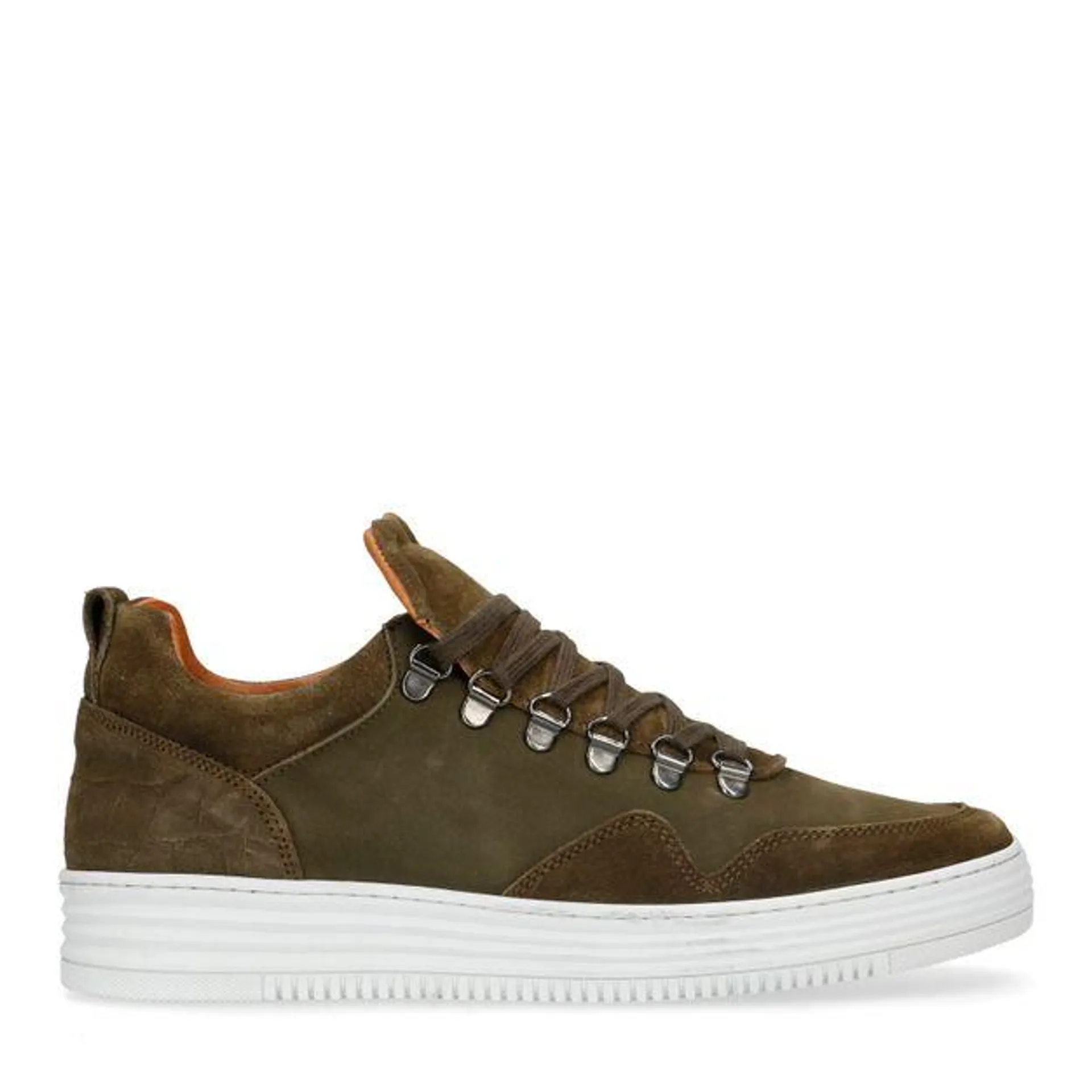 Khaki suède sneakers