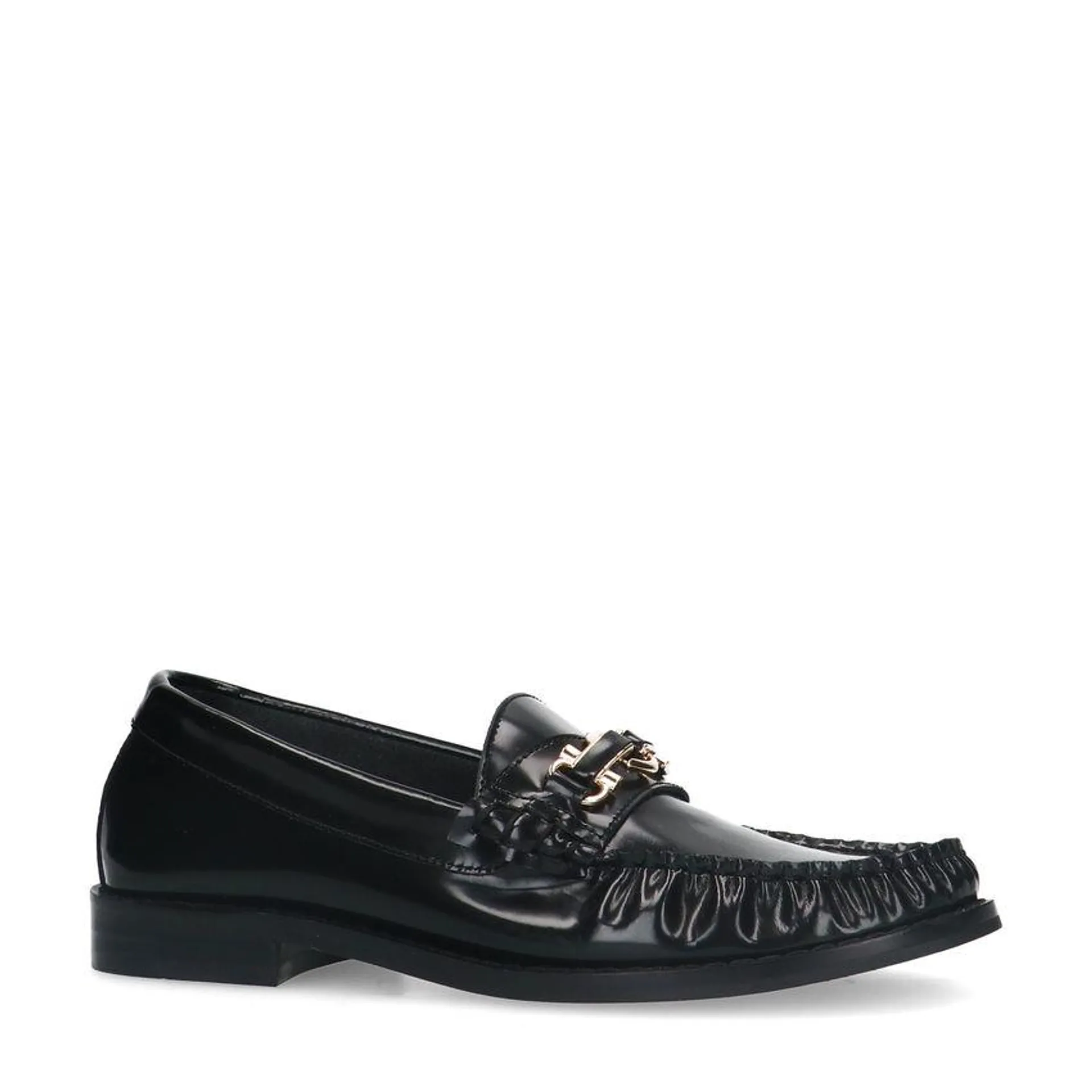 Zwarte leren loafers met goudkleurige chain