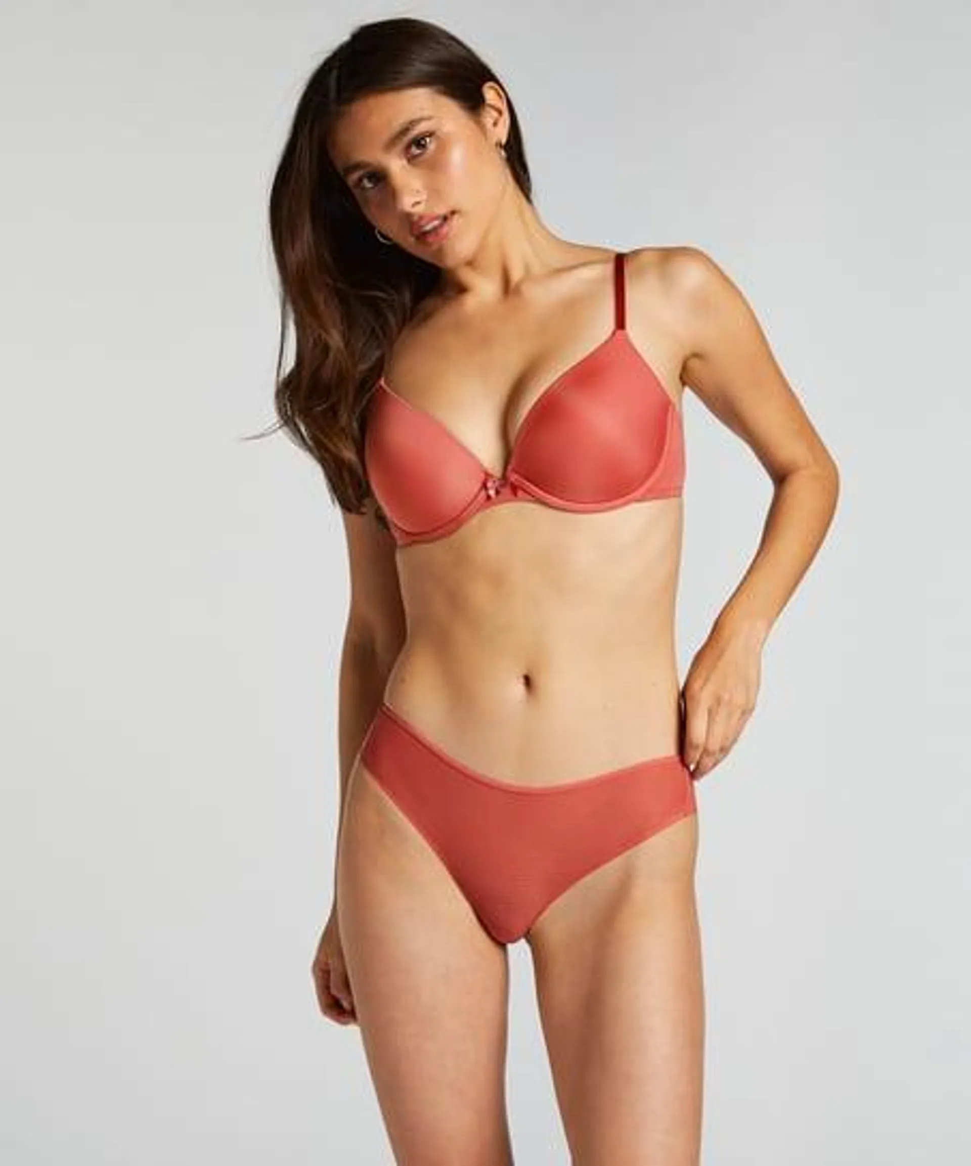 Invisible brazilian Stripe mesh - Rood