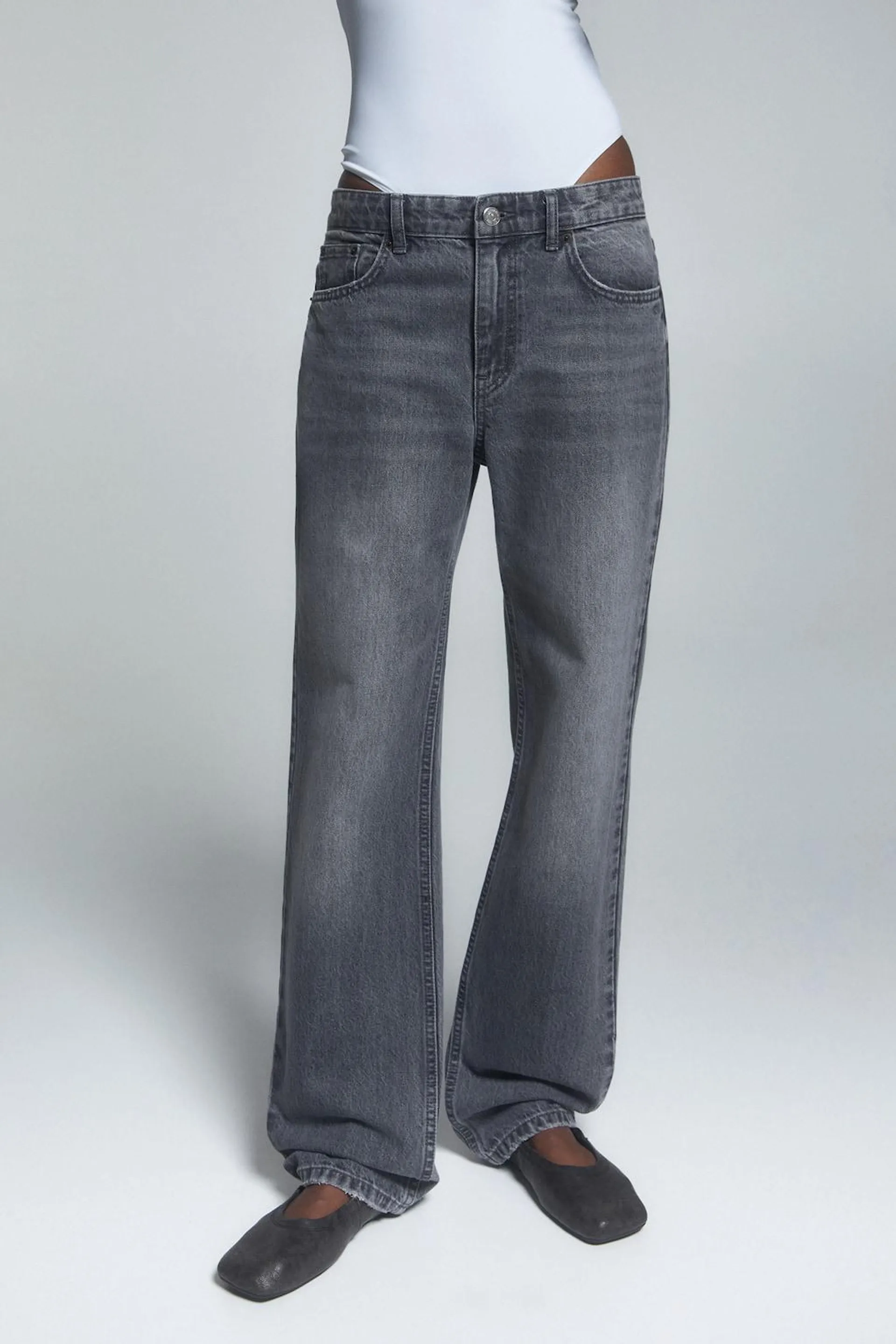 STRAIGHT MODEL JEANS MET HALFHOGE TAILLE