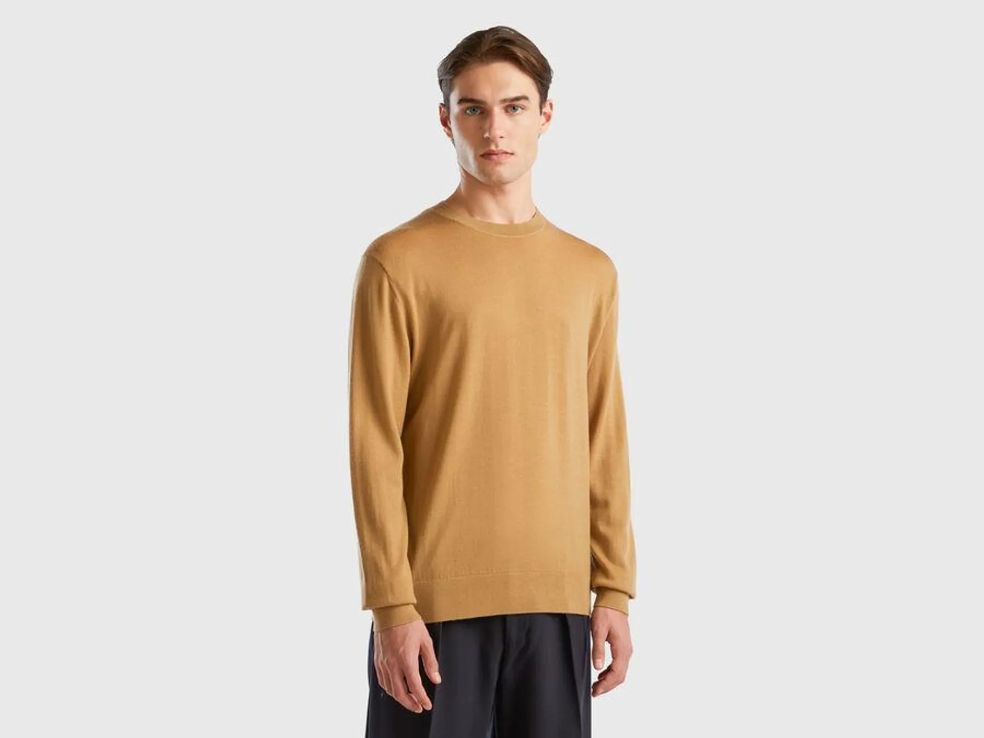 Camel sweater in pure Merino wool