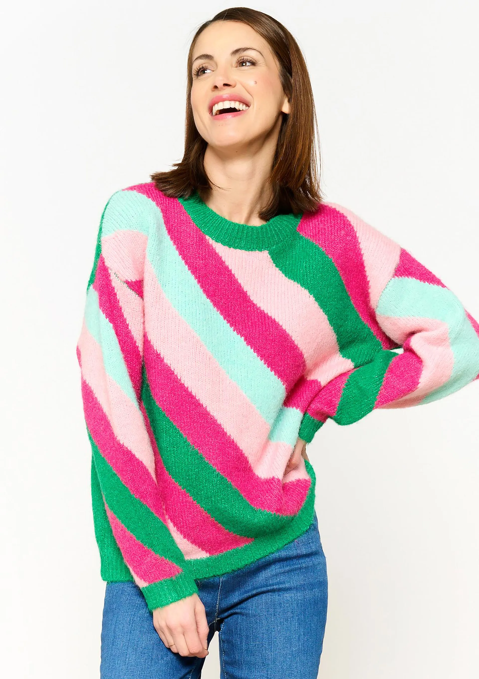 Pullover with diagonal stripes