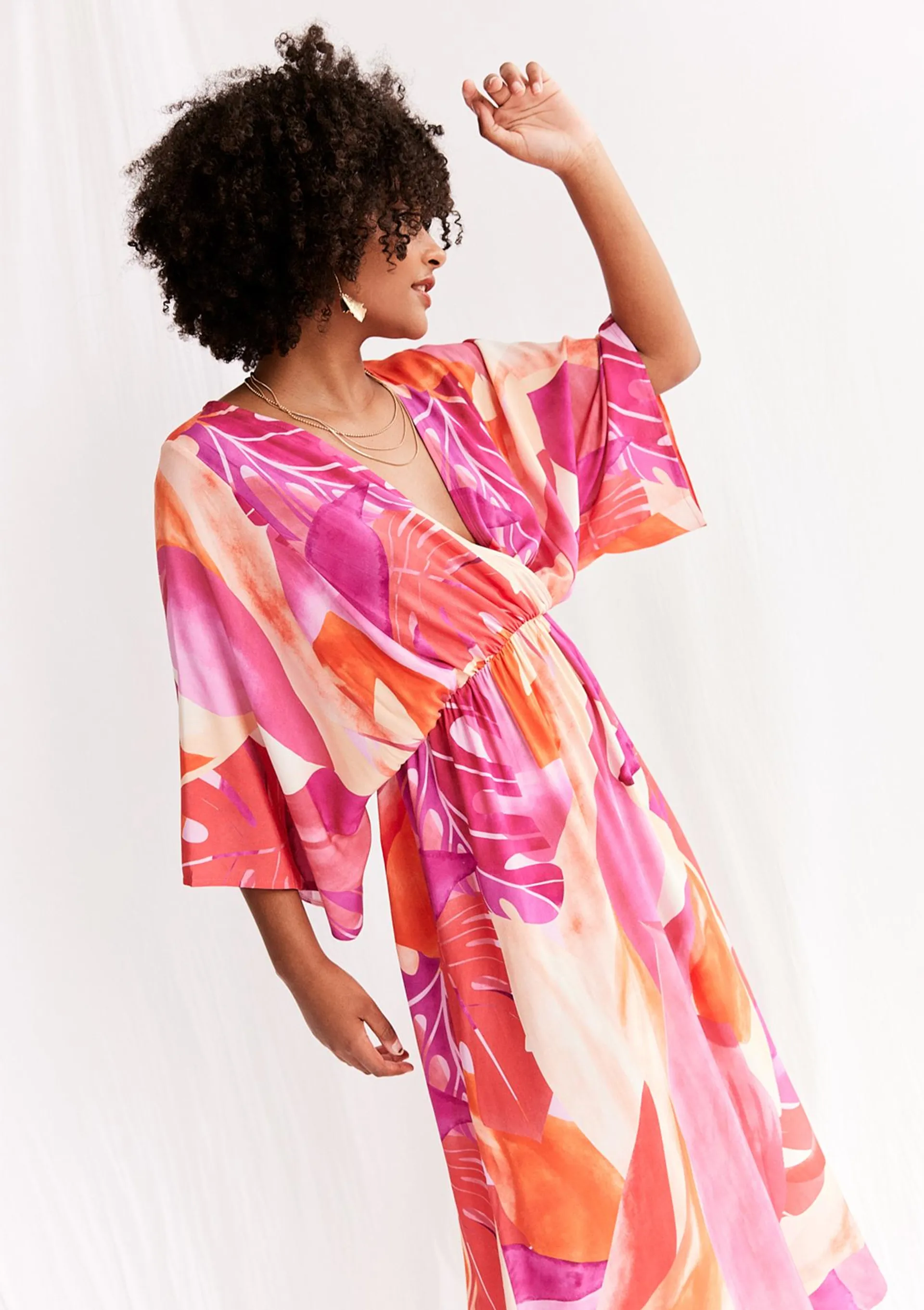 Maxi dress with tropical print