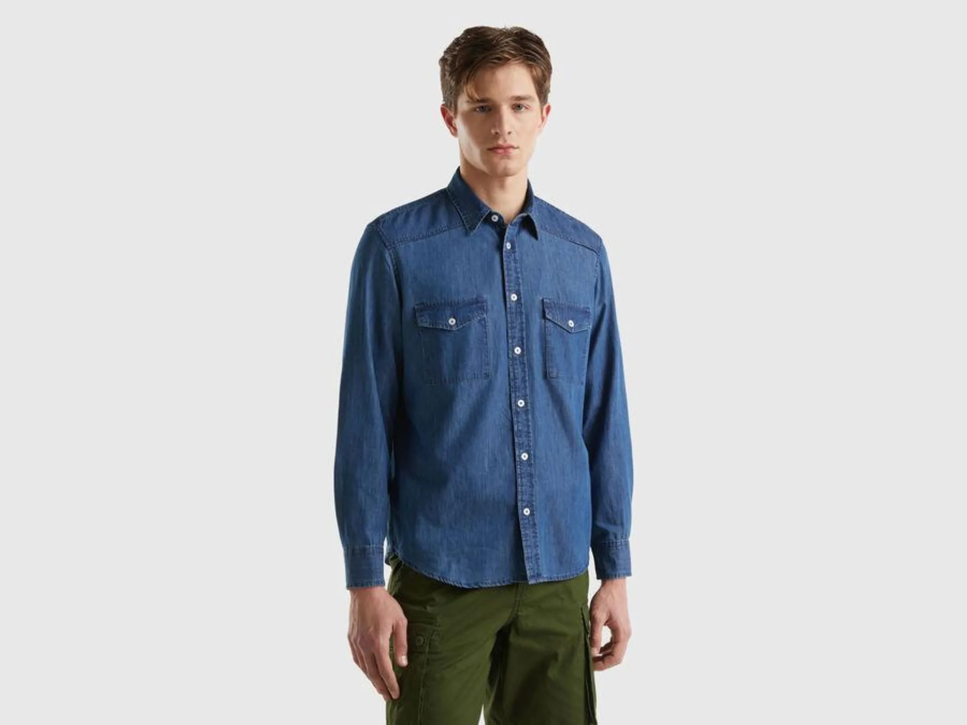 Regular fit shirt in chambray