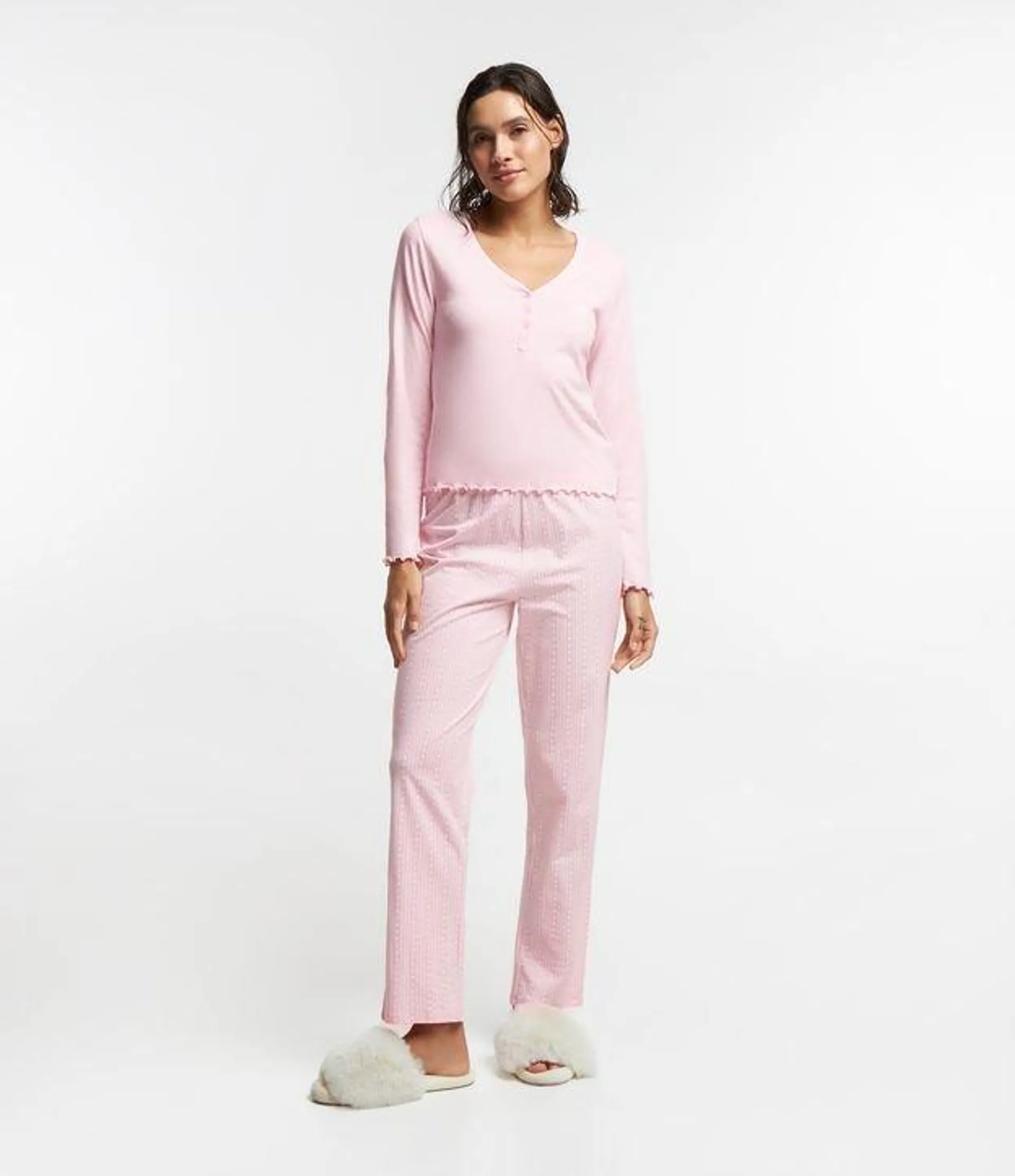 Pijama Longo em Meia Malha com Abotoamento e Estampa Flores Rosa