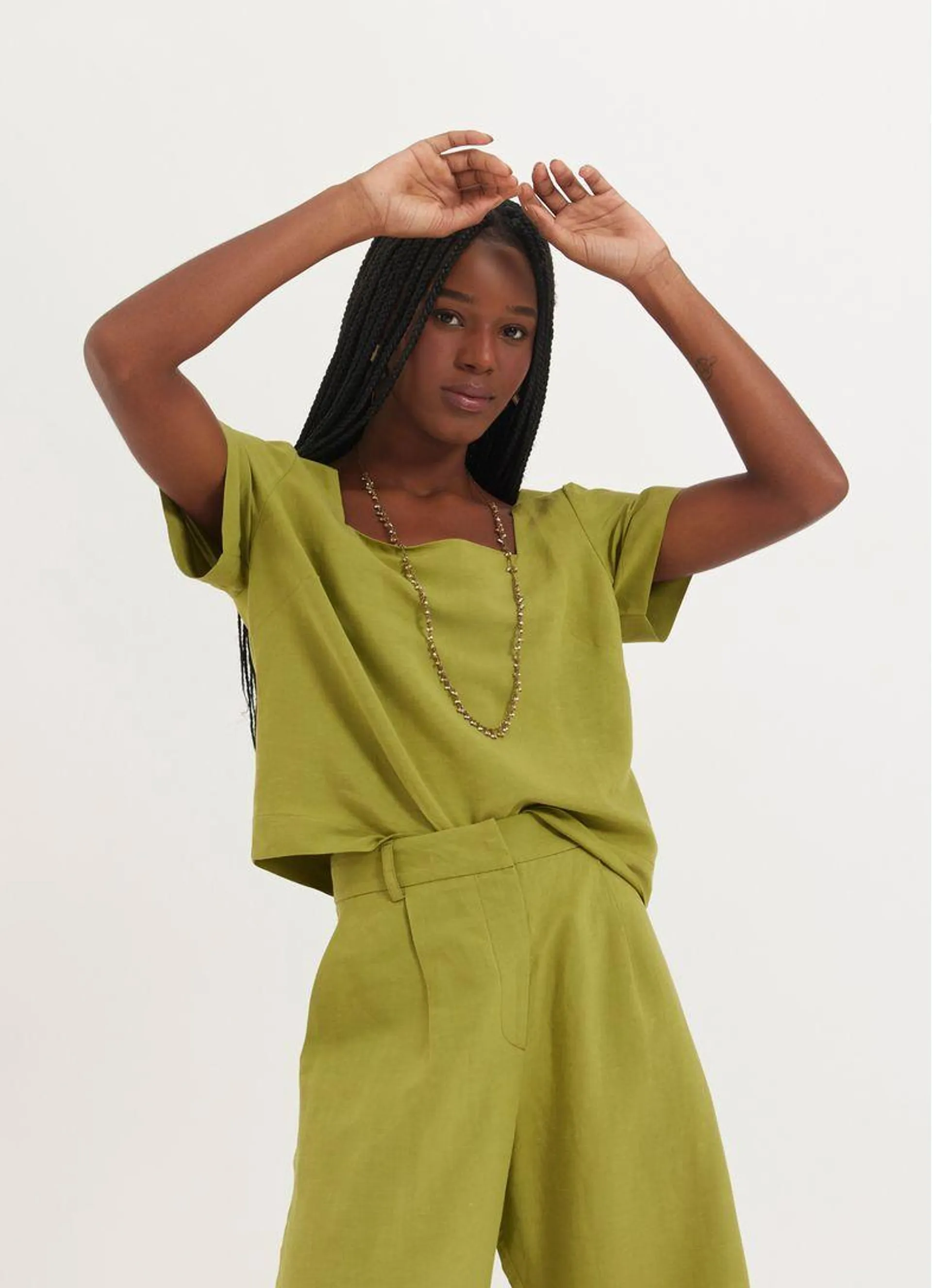 Blusa linho alfaiataria verde