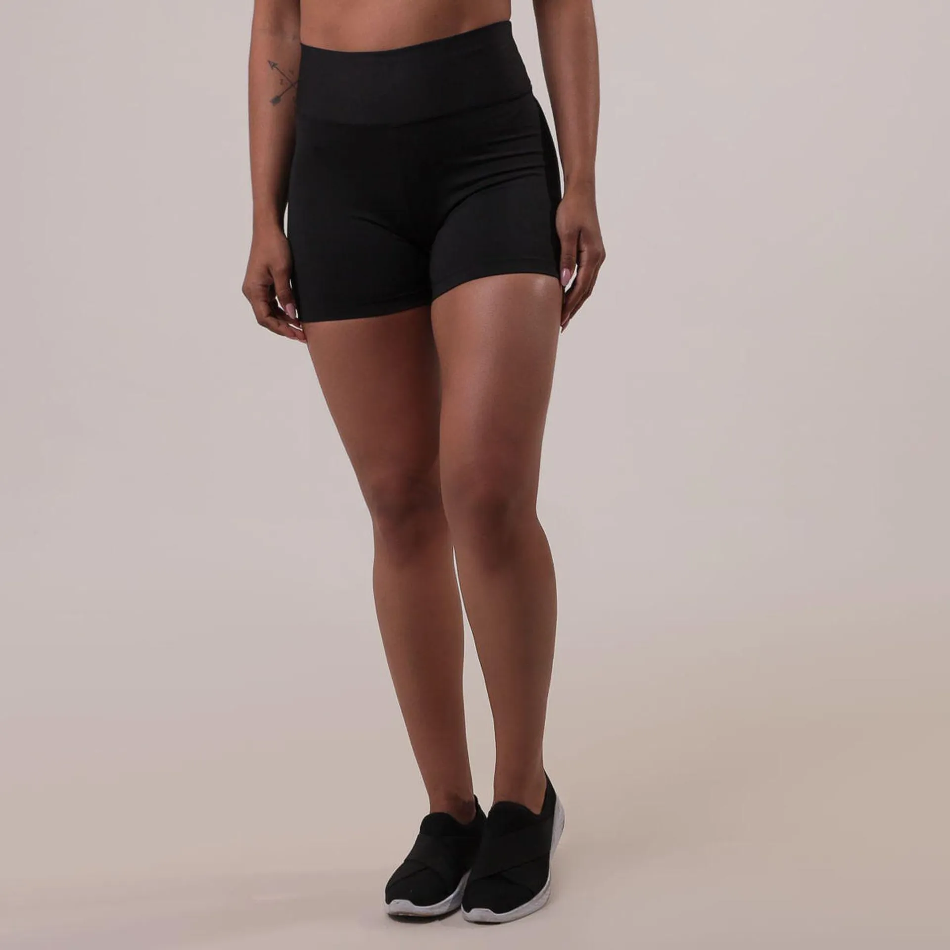 Short Norton Preto