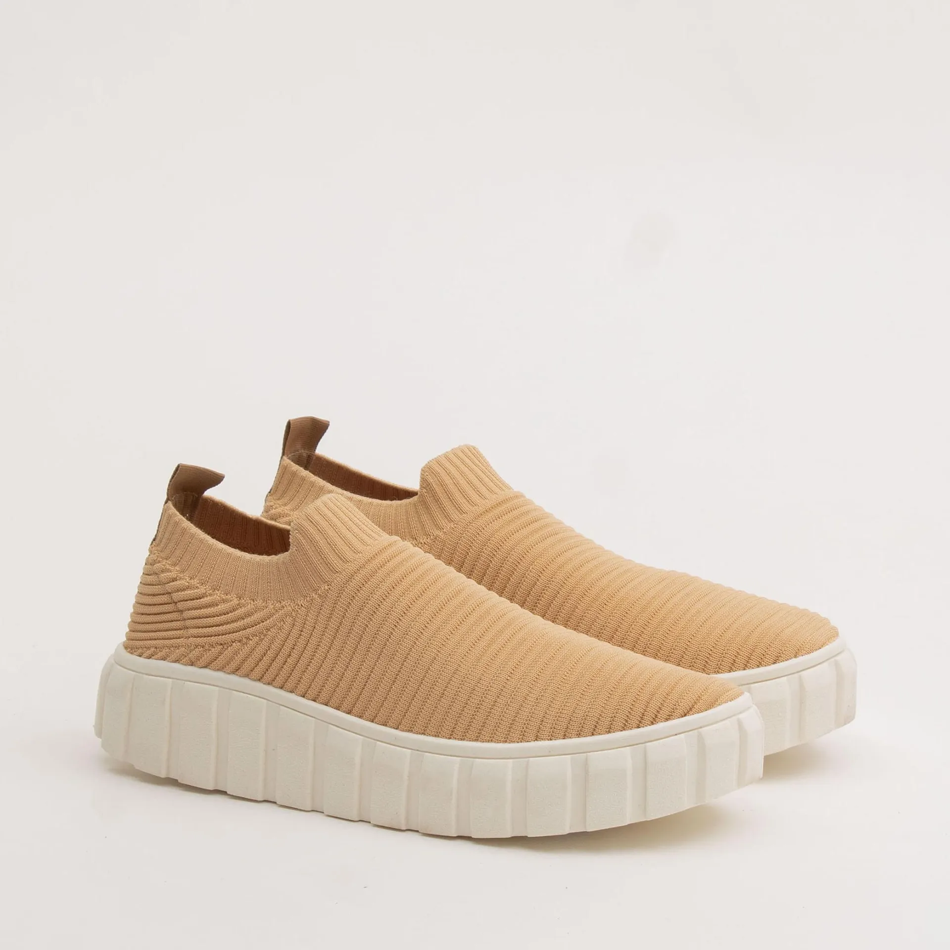 Tênis knit sola tratorada - MILK