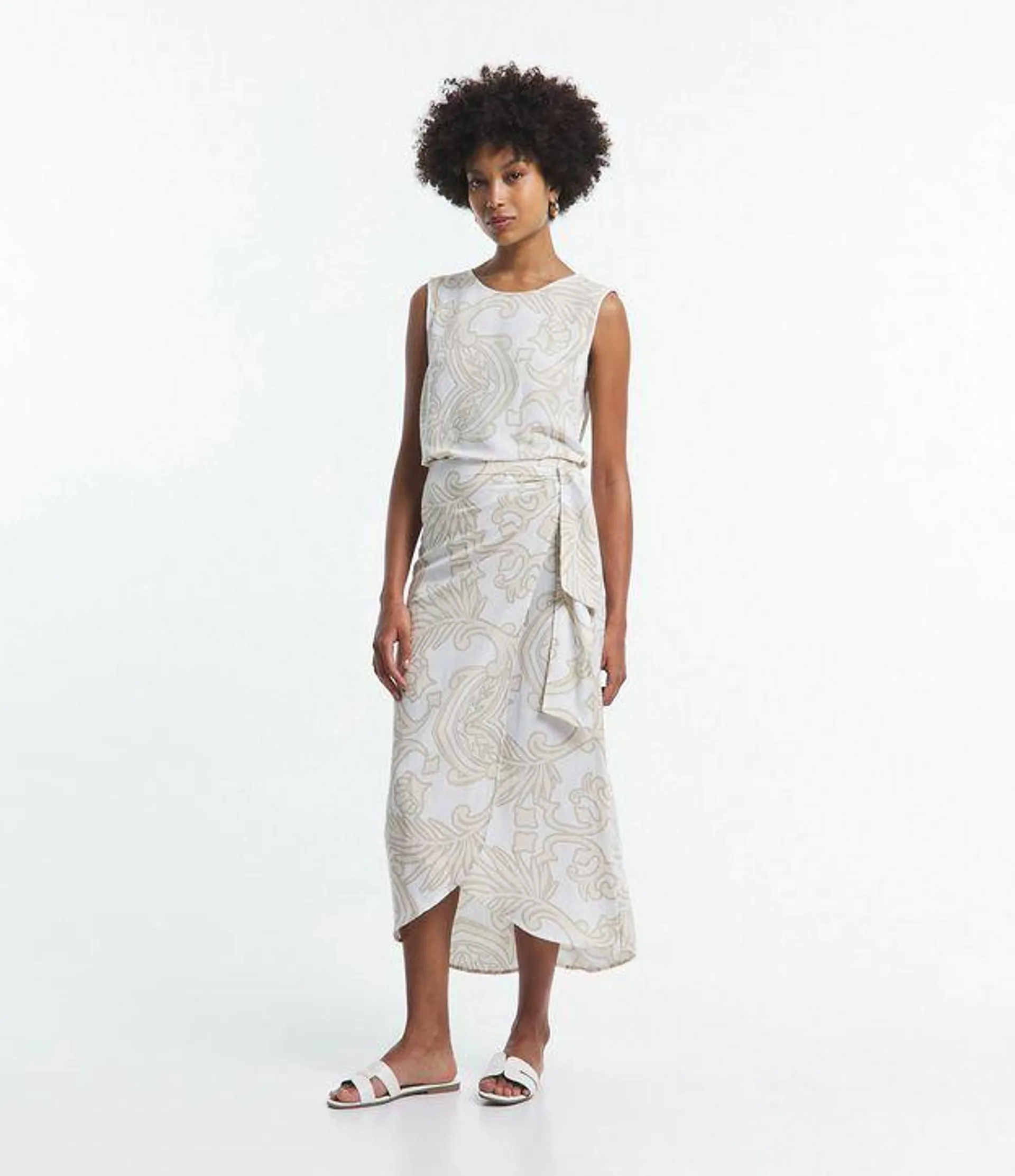 Saia Midi em Viscolinho com Amarração e Arabescos Estampados Off White