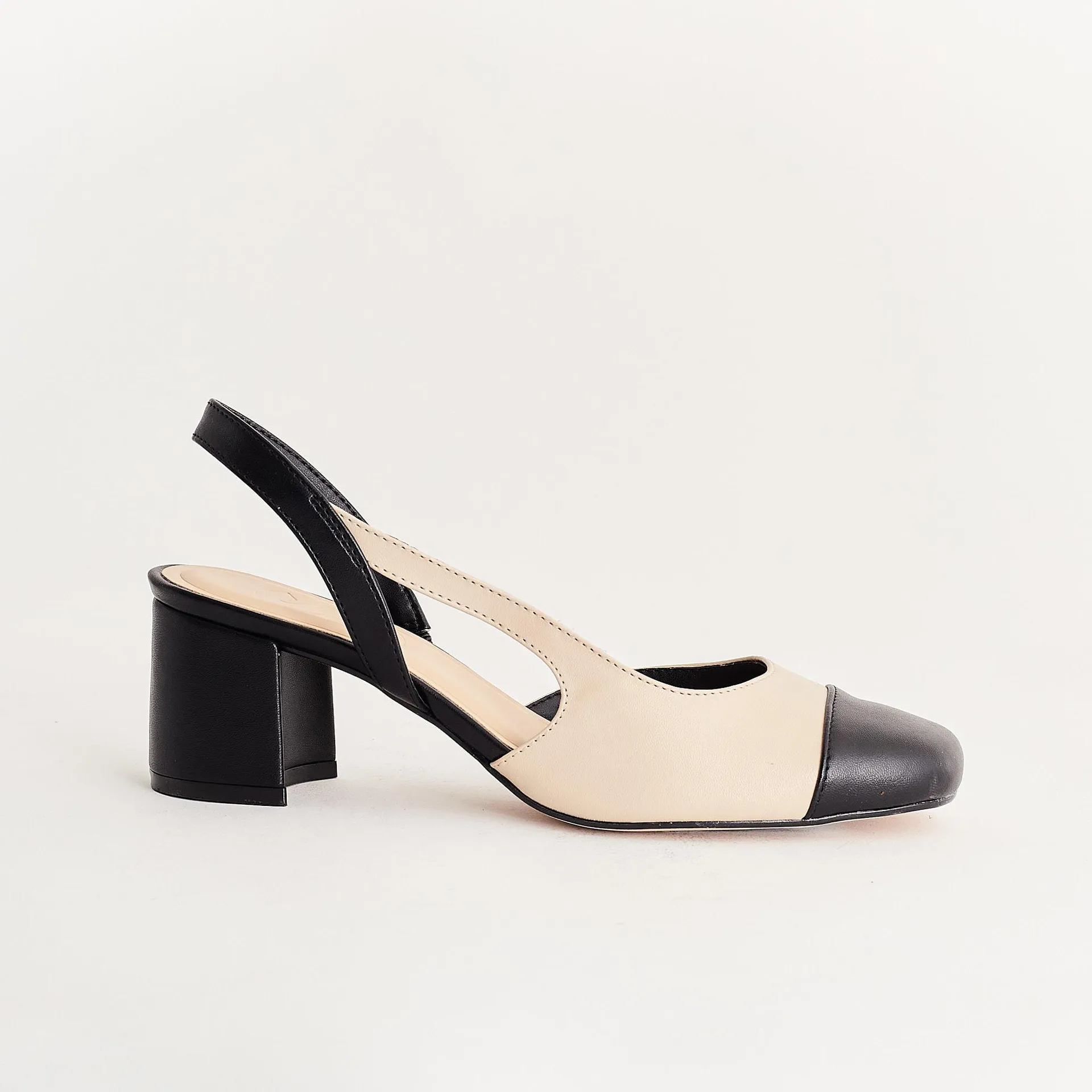 Scarpin Slingback Bico Redondo - MILK/PRETO