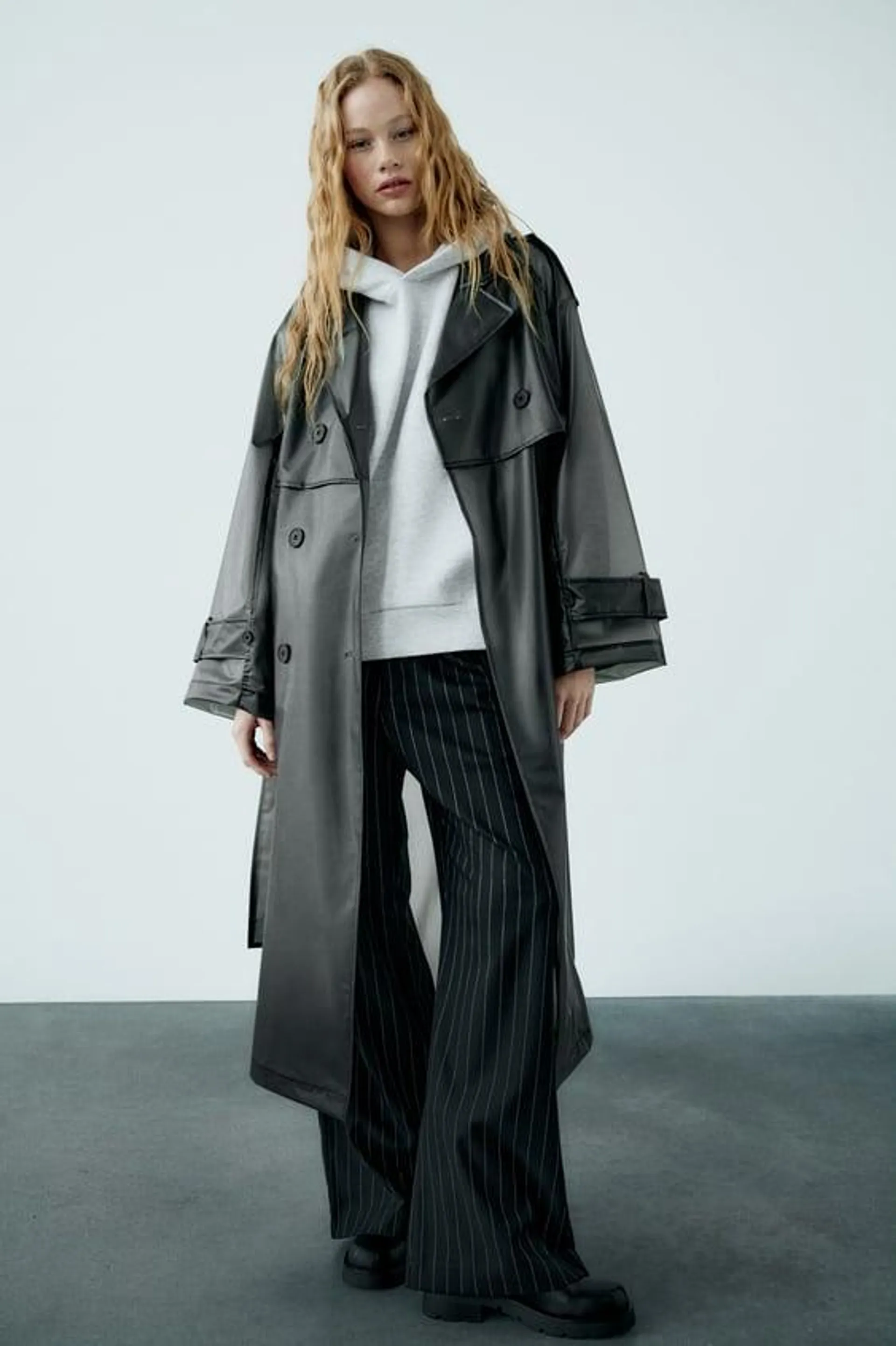 TRENCH OVERSIZE TRANSPARENTE