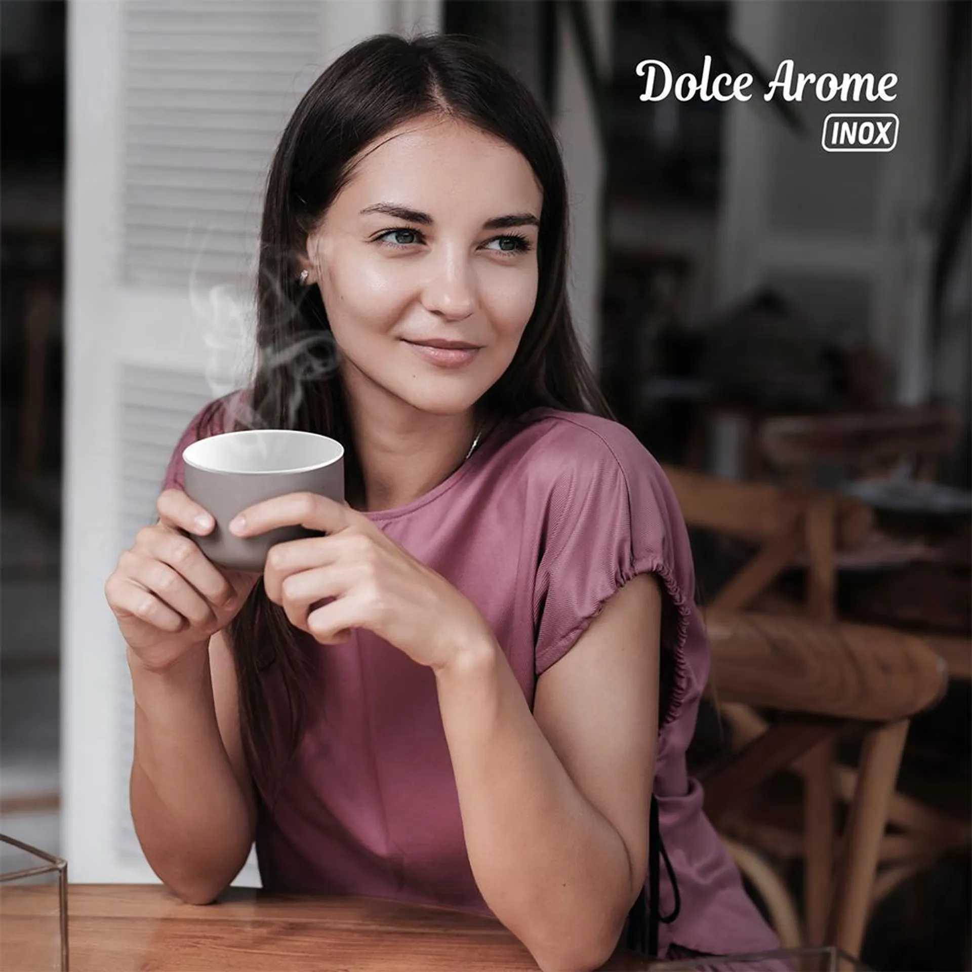 Cafeteira Elétrica 18 Xícaras Mondial Dolce Arome C-35 Vermelha e Prata 127V