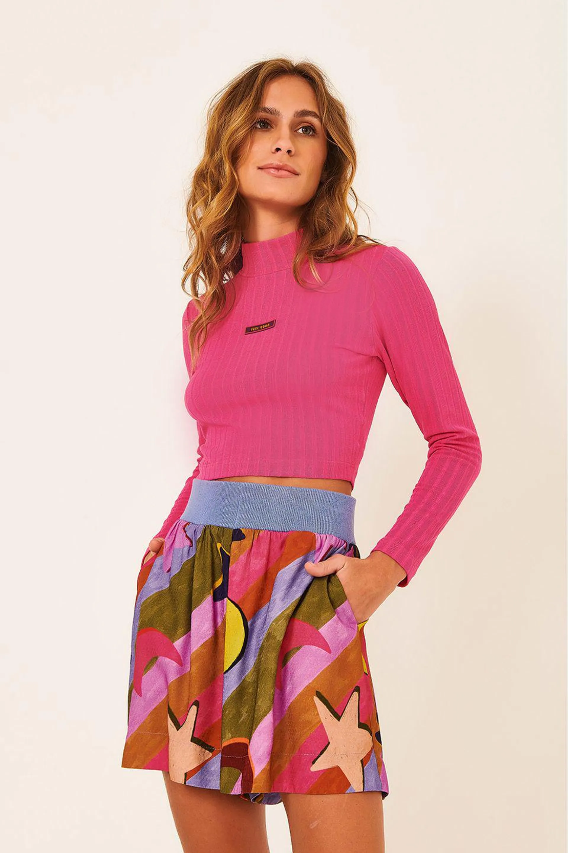 Short Evasê Estampa Cosmo