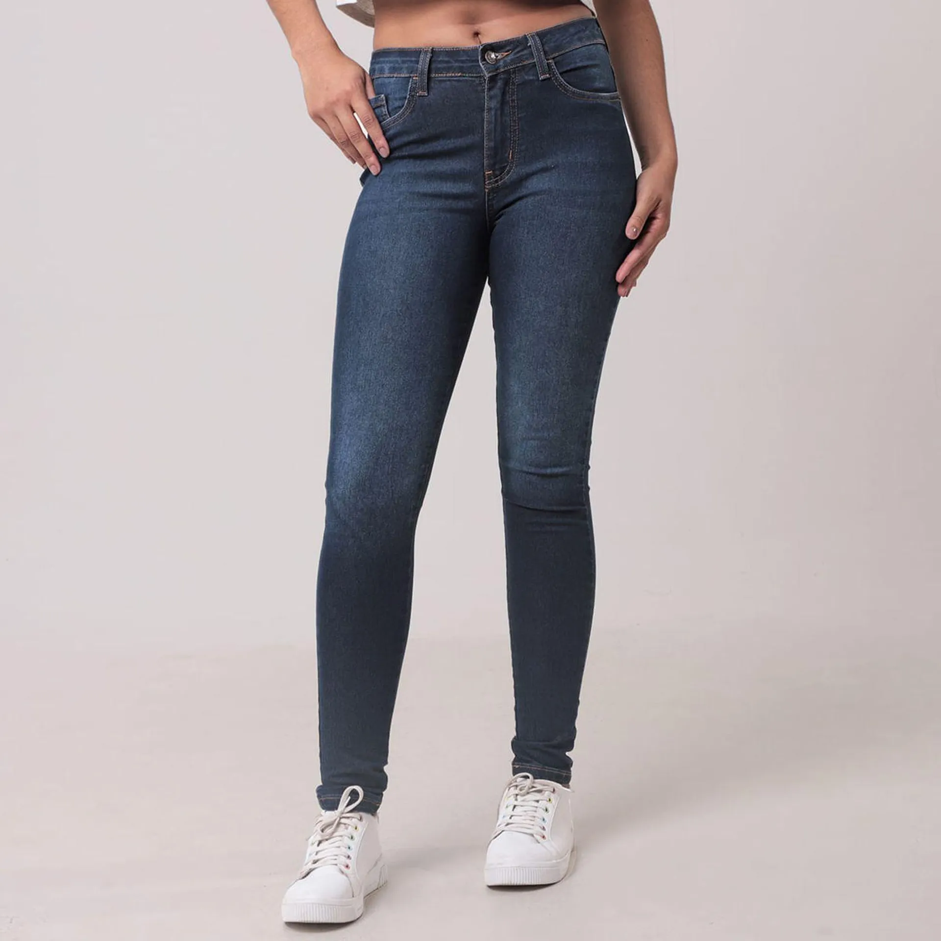 Calça Jeans Escura Skinny Used E Bigodes - Ink