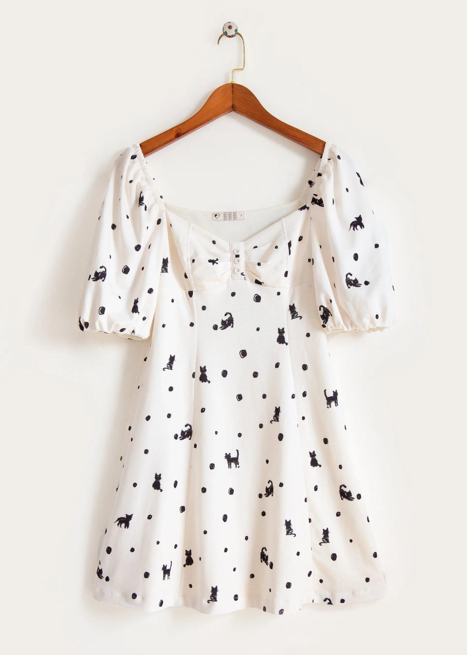 Vestido Curto Felino Bola