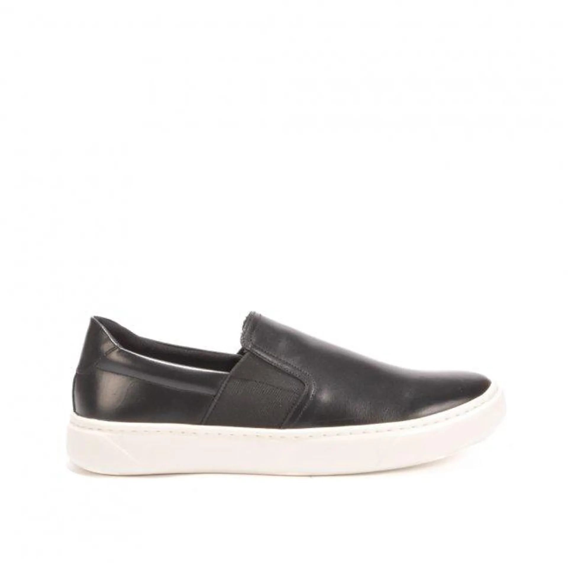 Tênis Slip On Preto Couro