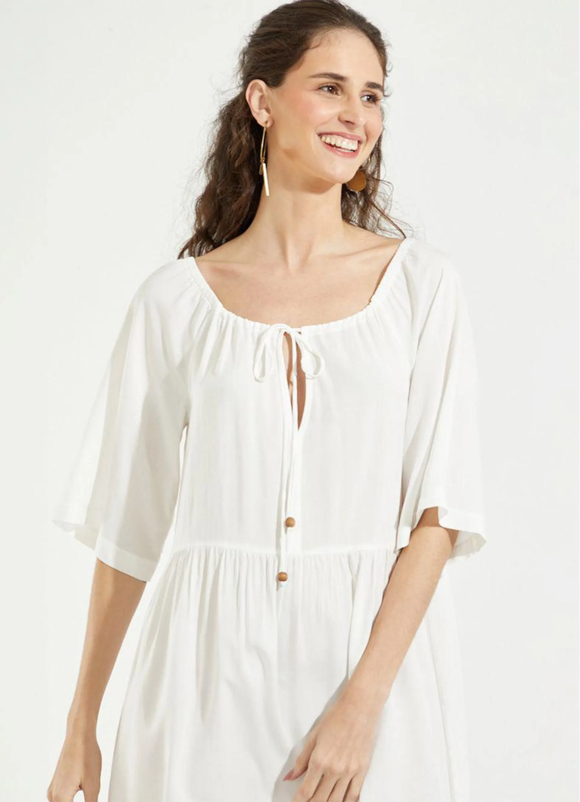 Vestido curto viscose lisa color off white