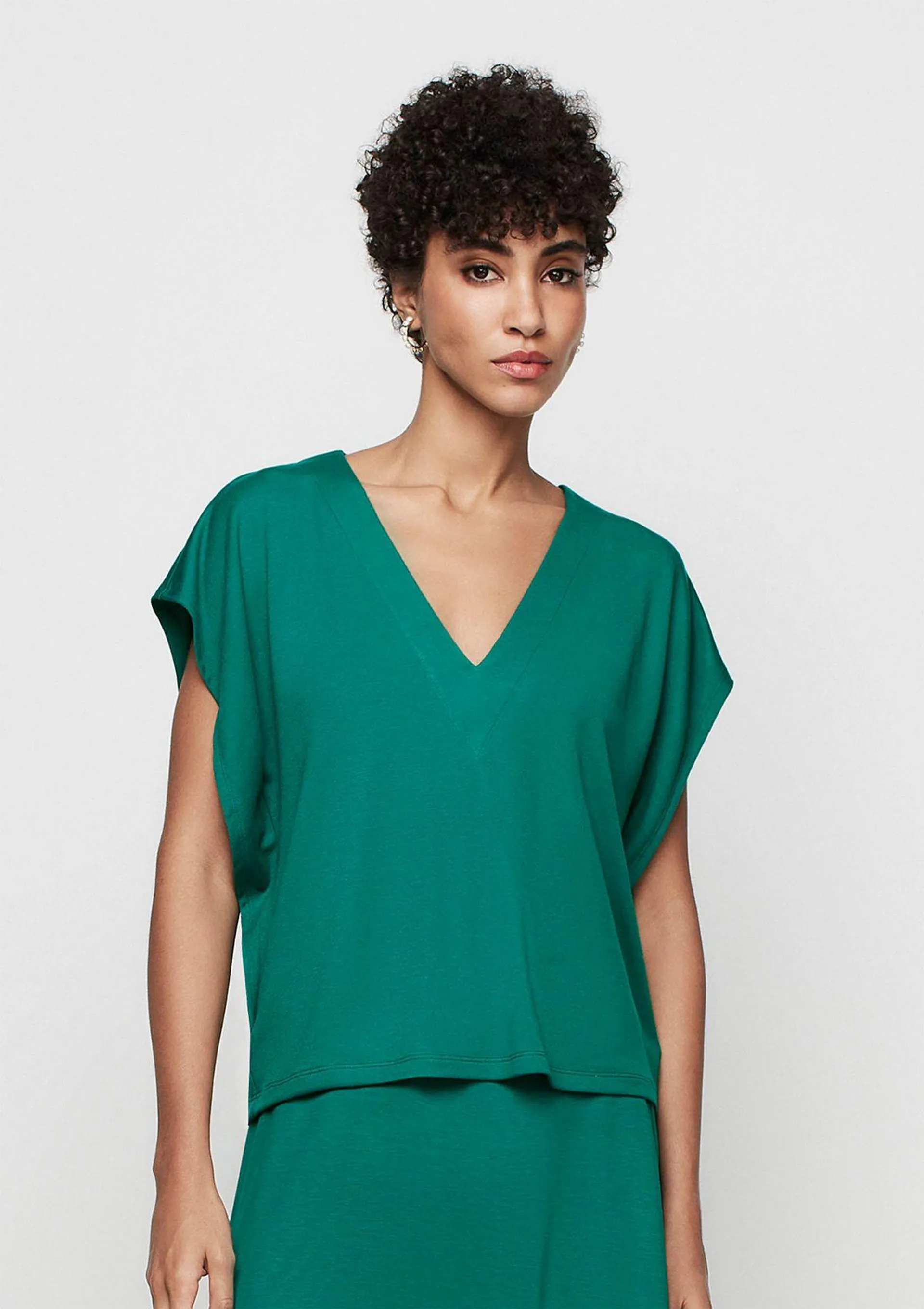 Blusa Ampla Decote V Em Viscose - Verde