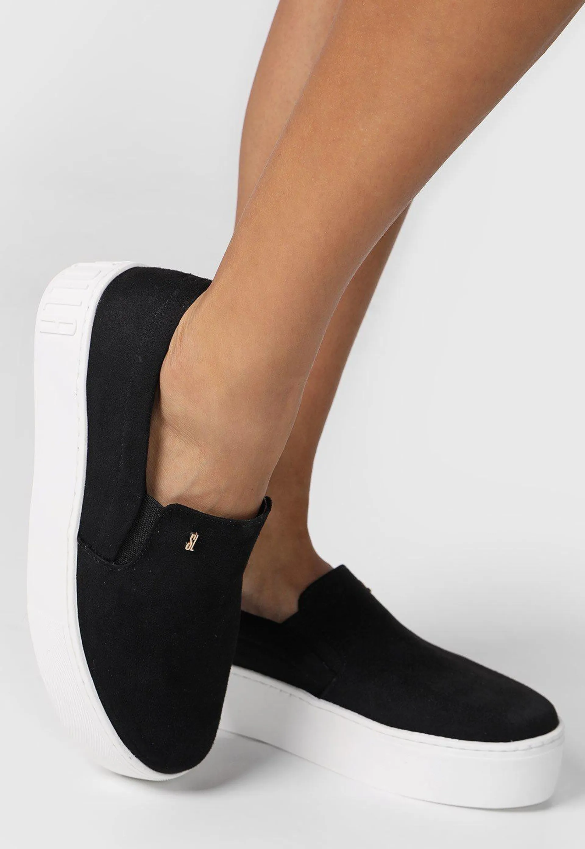 Tênis Slip On Santa Lolla Plataforma Preto