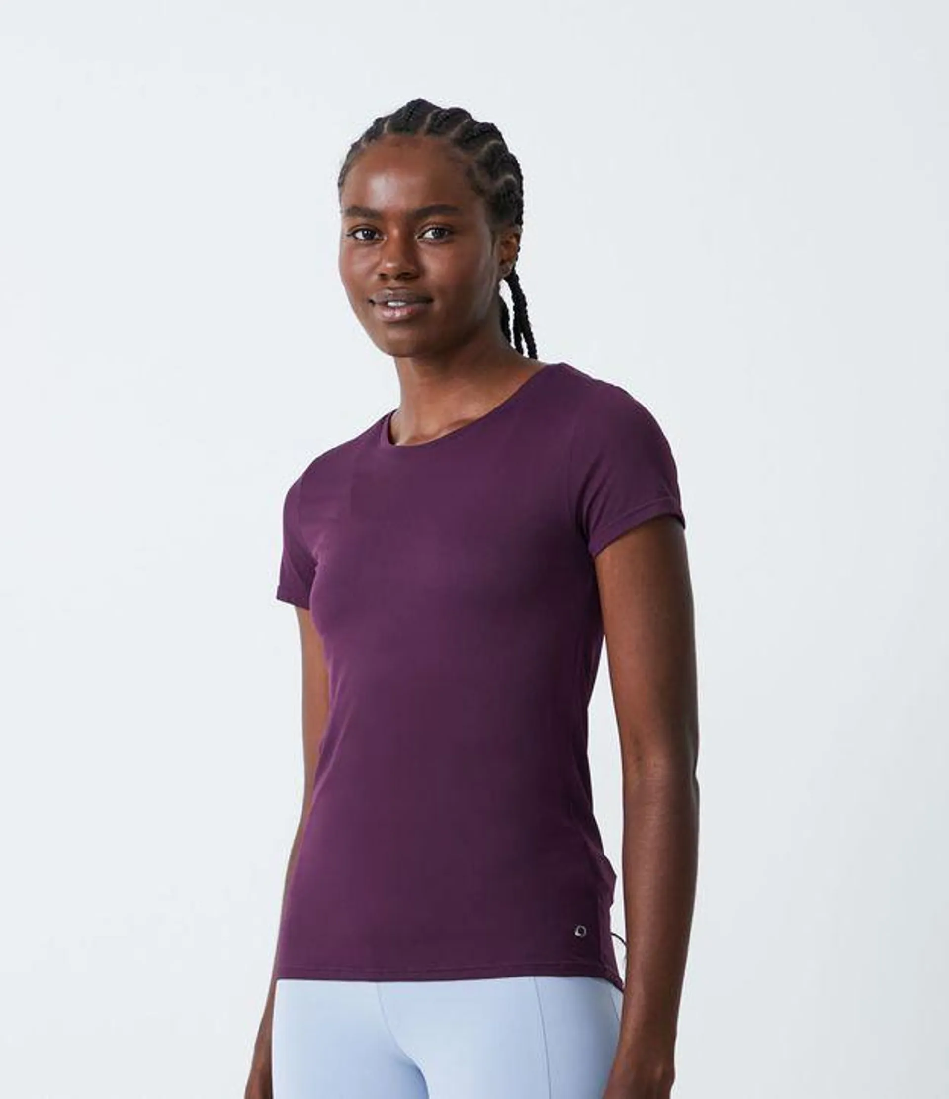Camiseta Esportiva Básica em Poliamida com Manga Curta Roxo Escuro