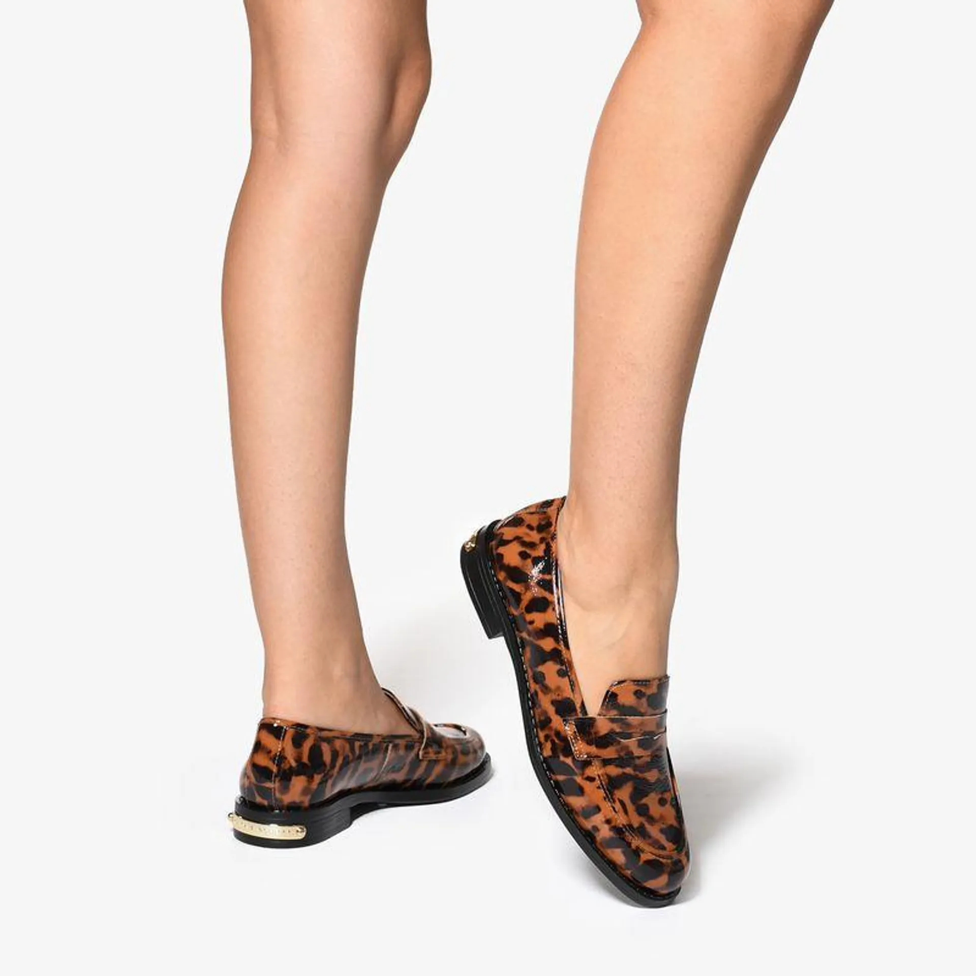 Loafer Animal Print Tortoise Salto Baixo Couro Brilhoso