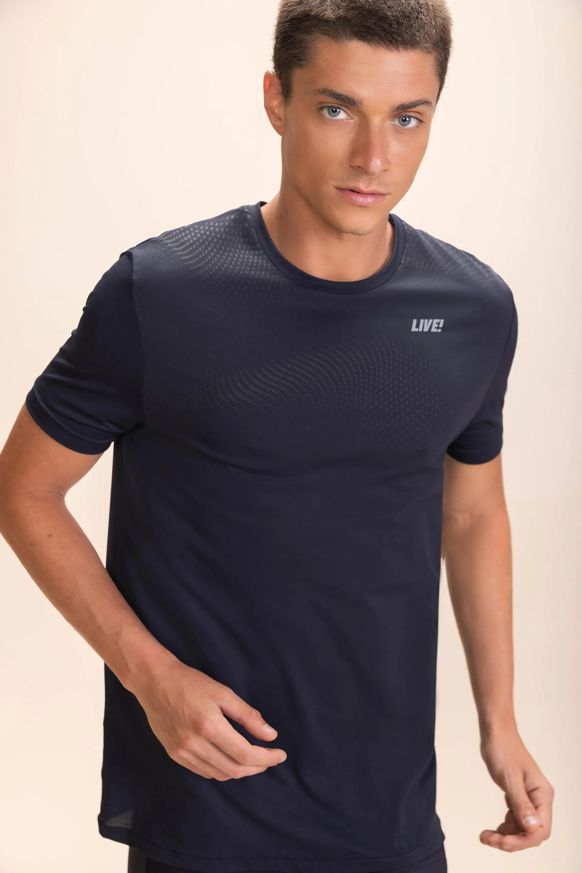 Camiseta Comfy Outline Men