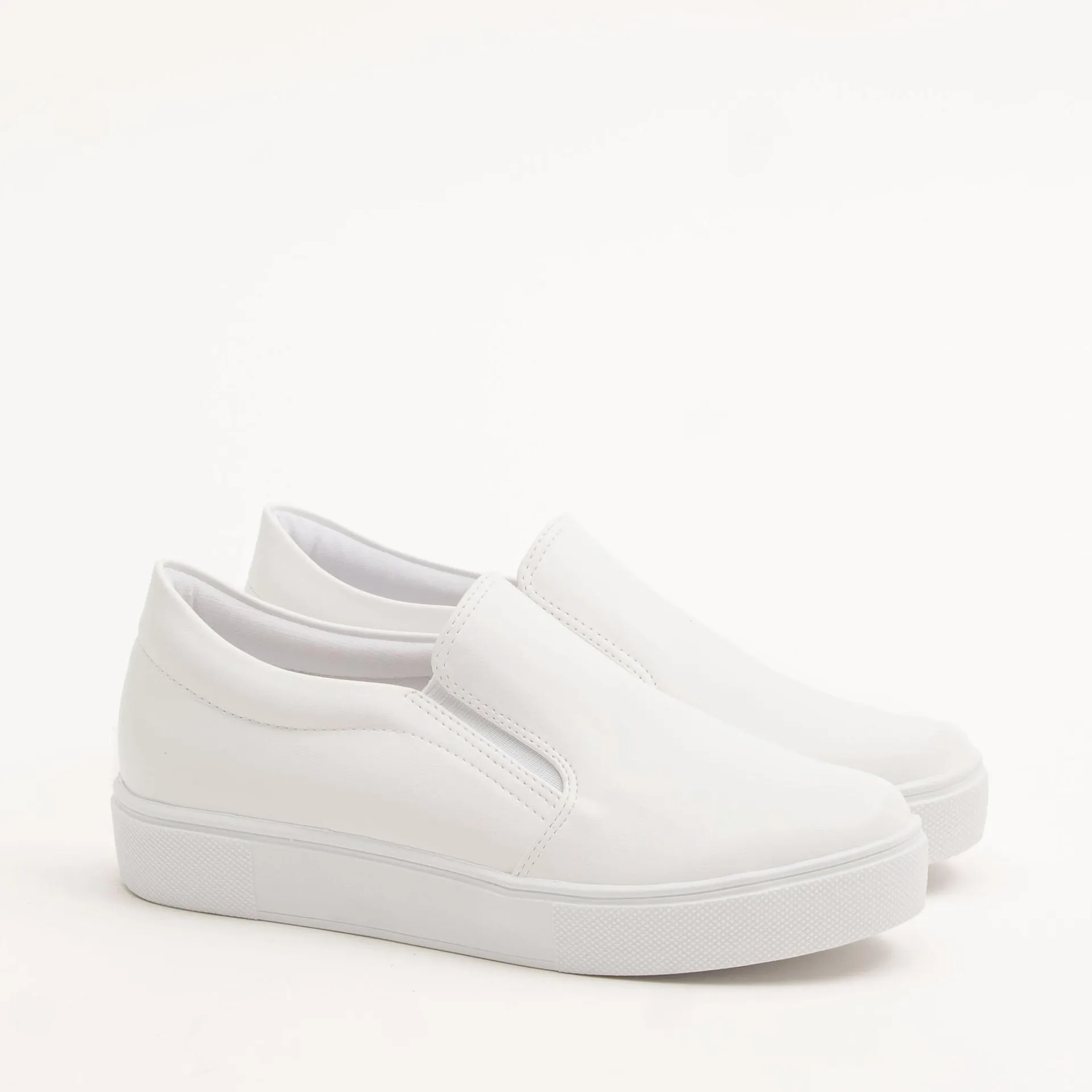 Tênis slip on básico - BRANCA