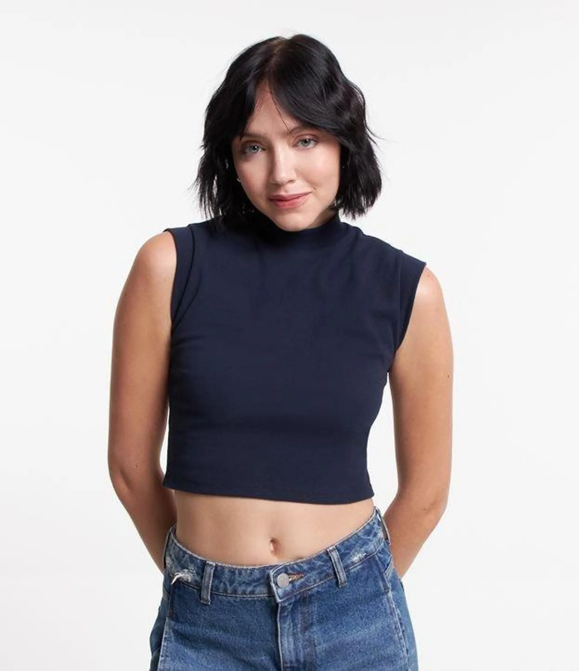 Blusa Regata Cropped com Golinha Alta Azul Marinho