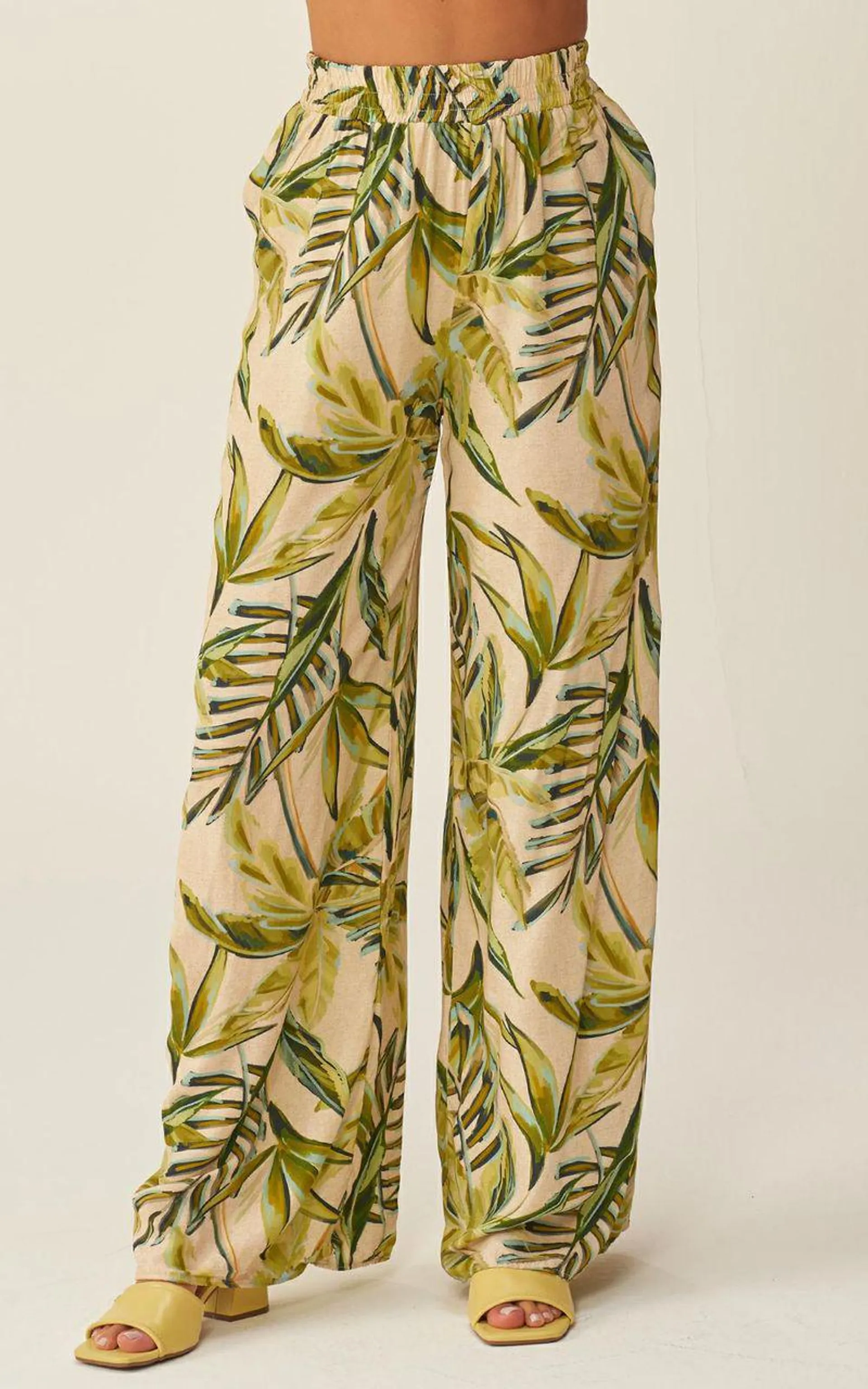 Calça Pantalona Estampada - FOLHAS GUACHE